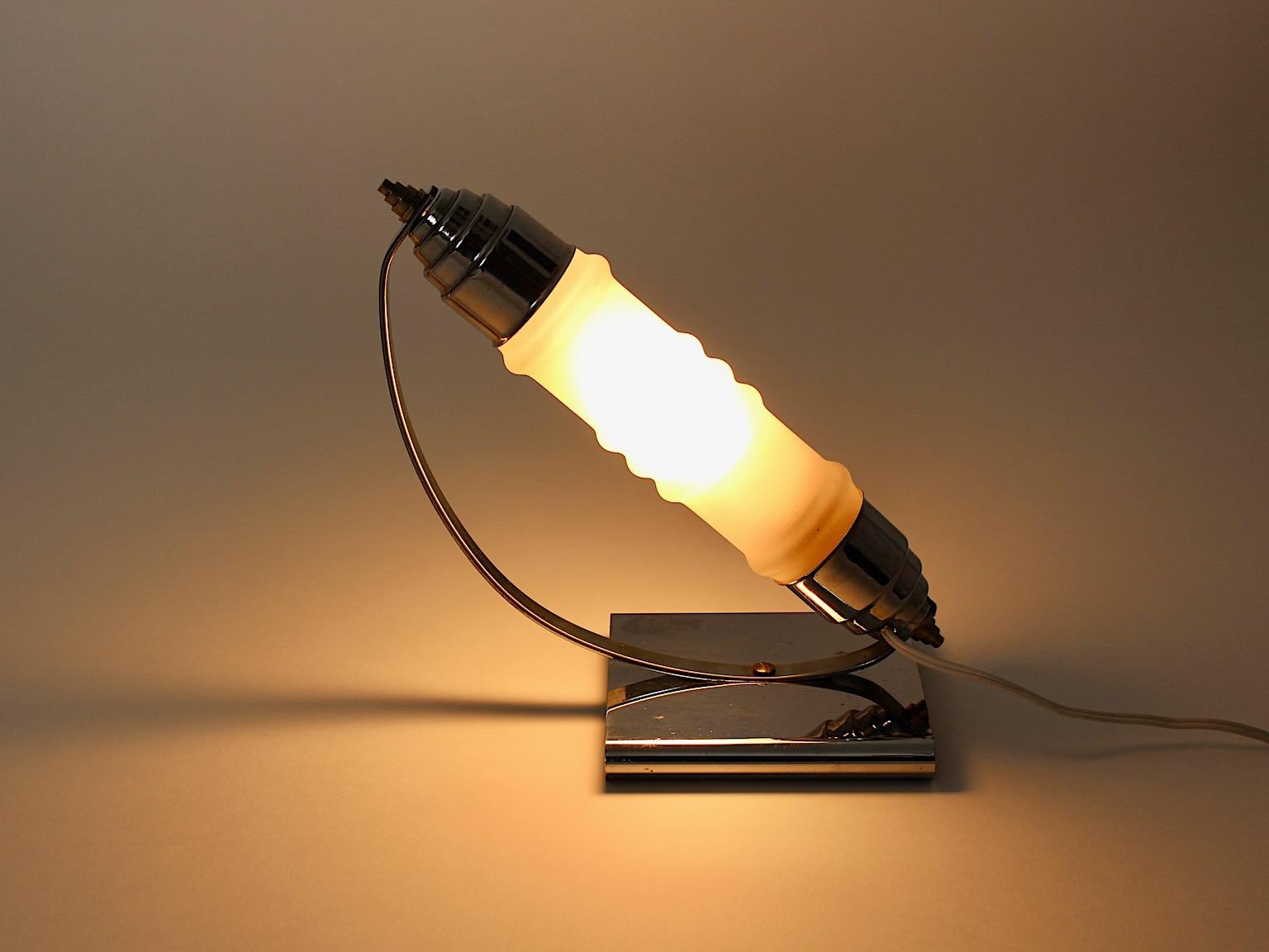 Lampe de bureau Streamline Moderne Art Déco en métal chromé vintage, 1930, République tchèque en vente 3