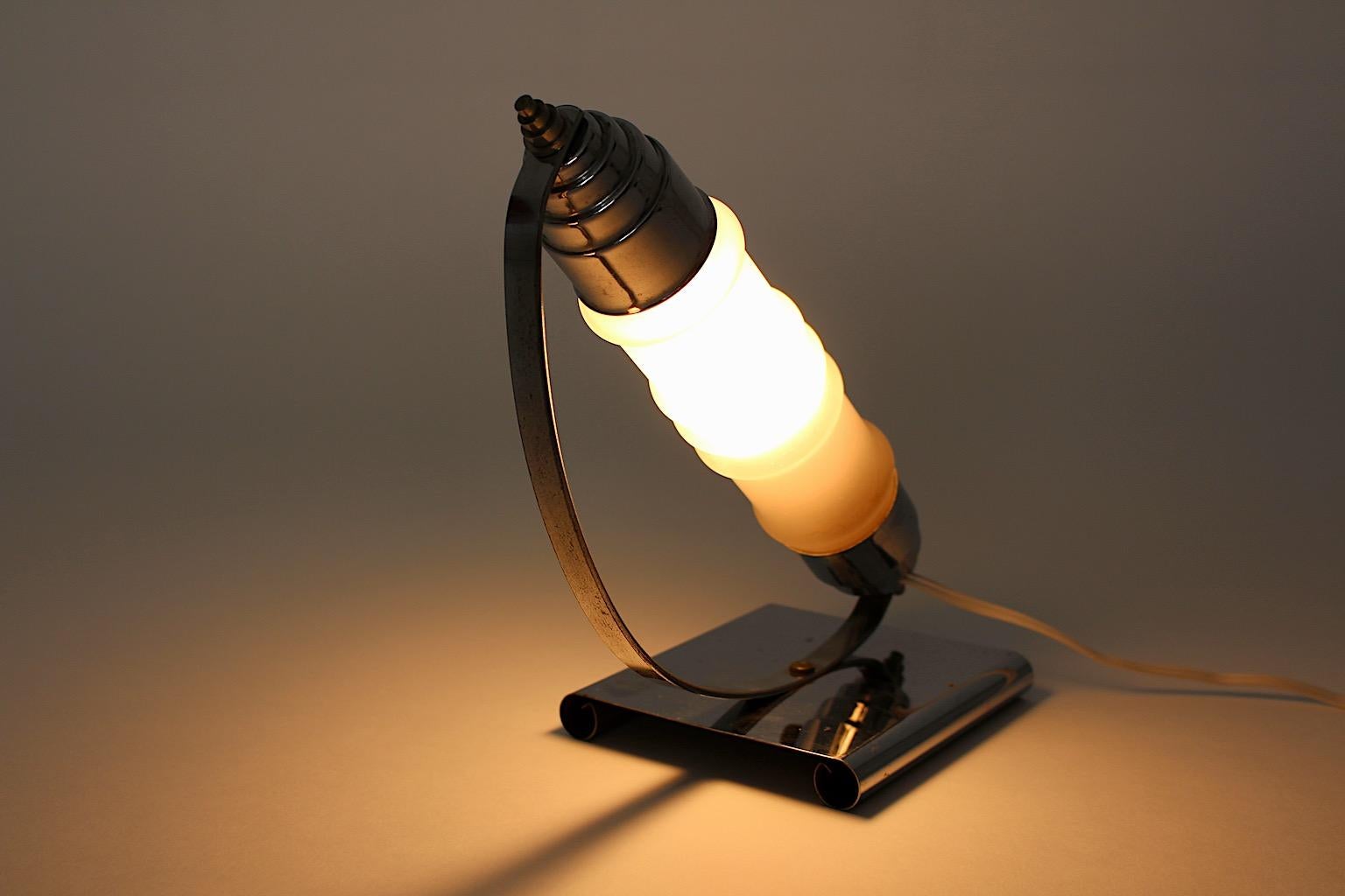 Lampe de bureau Streamline Moderne Art Déco en métal chromé vintage, 1930, République tchèque en vente 6
