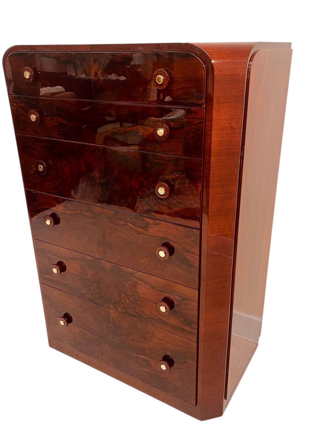 Cassettone Streamline Moderne Art Deco in palissandro e noce  Americano anni '30 in vendita 1
