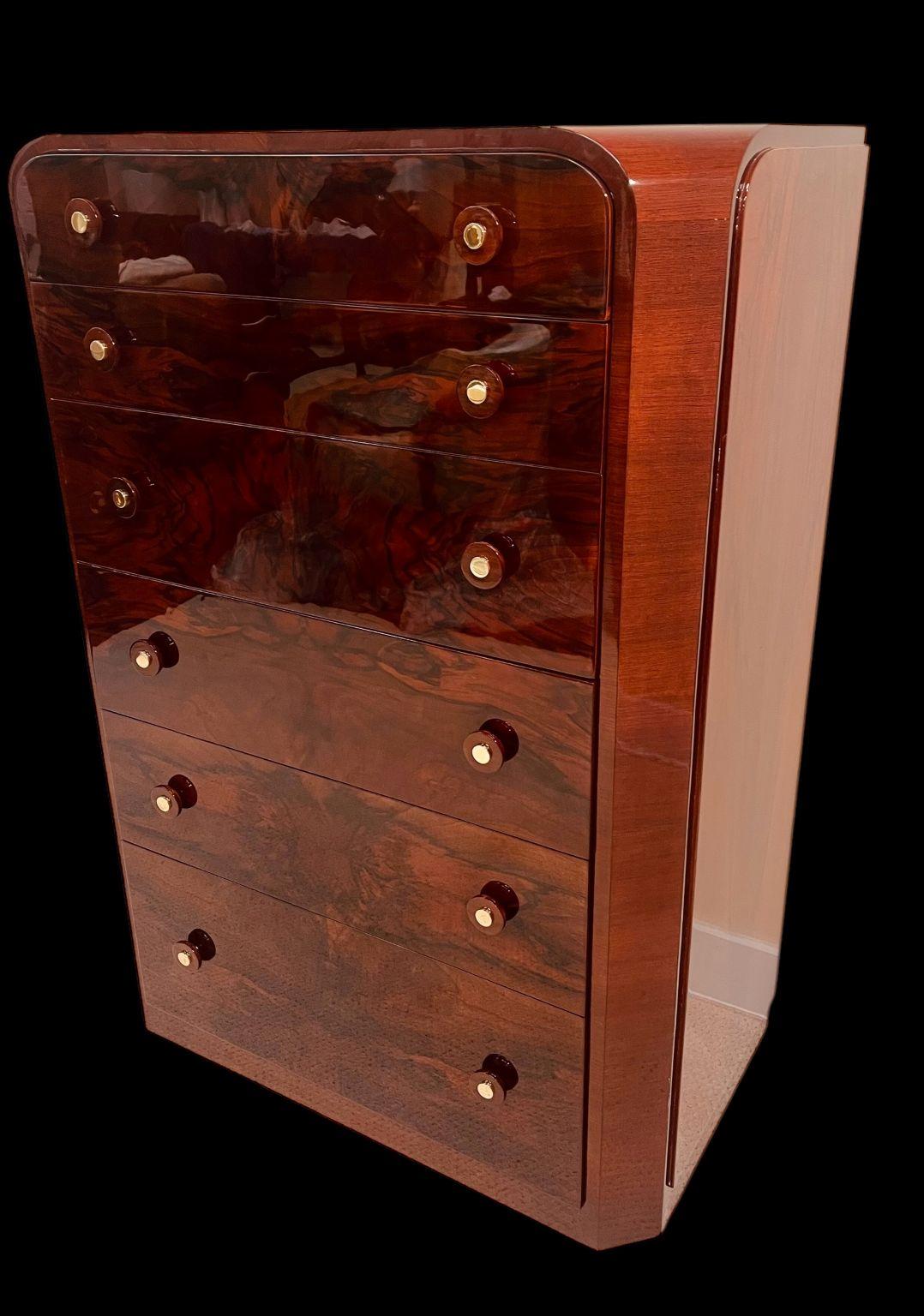 Cassettone Streamline Moderne Art Deco in palissandro e noce  Americano anni '30 in vendita 2
