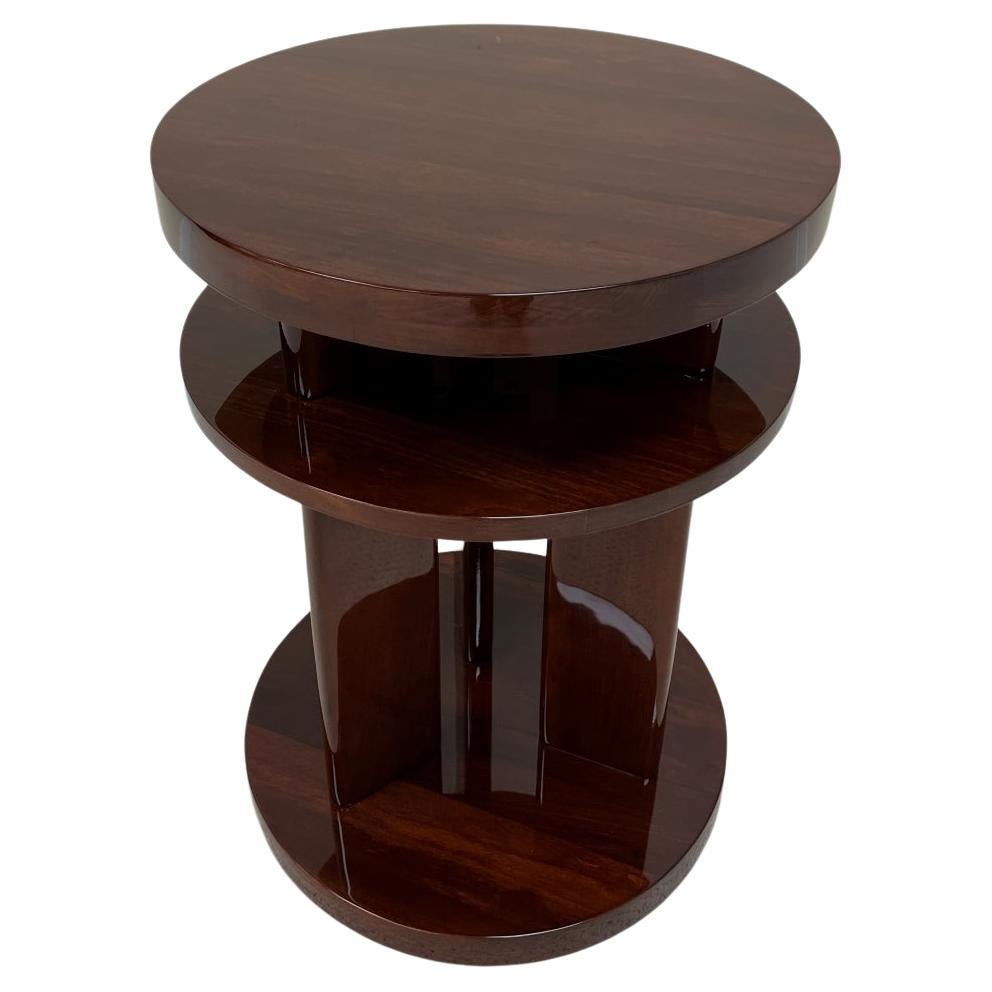 Mid-20th Century Streamline Modernist Art Deco Circular Three Tier Side Table American circa 1930