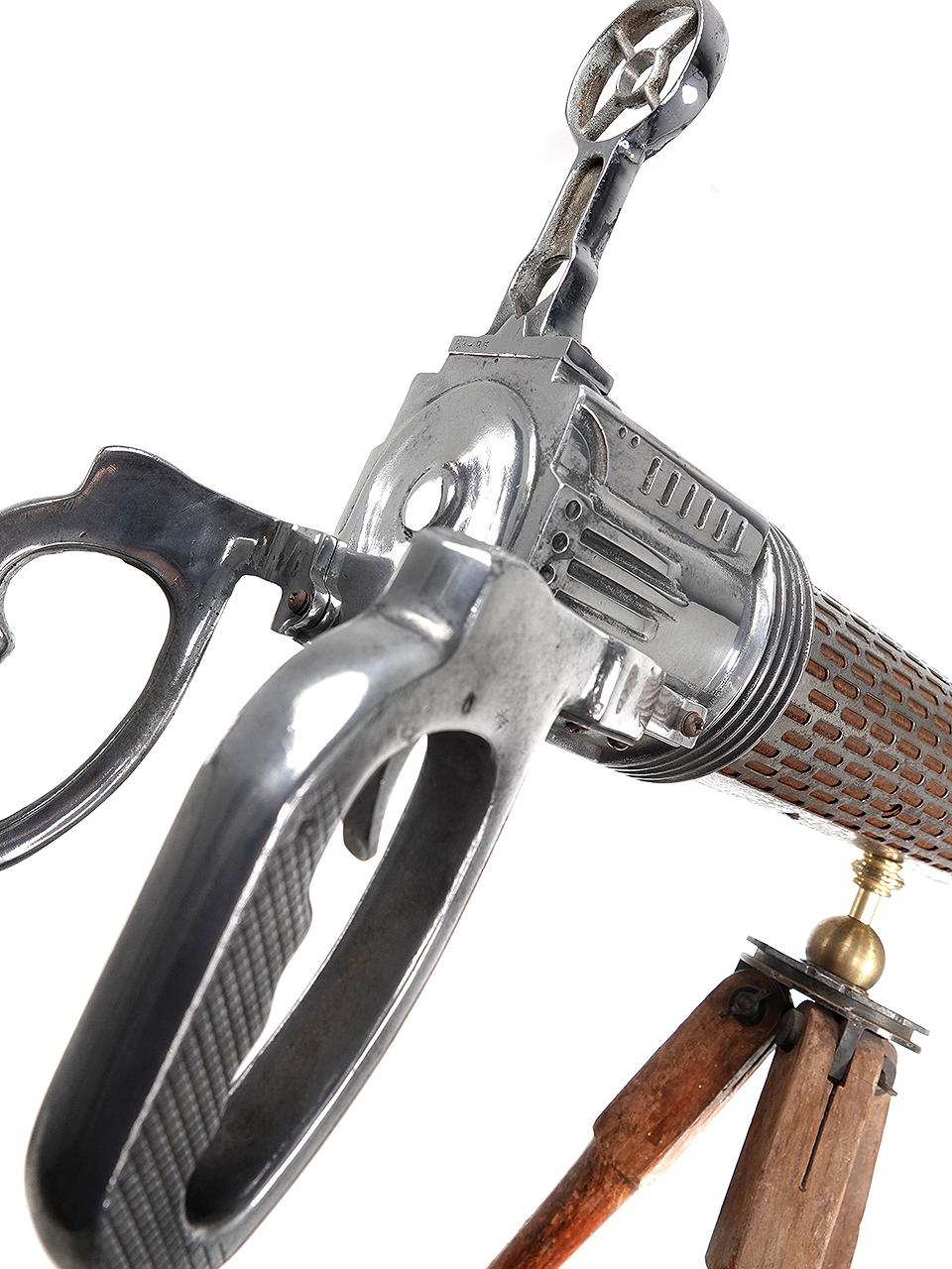 Streamline Arcade Machine Gun In Good Condition For Sale In Peekskill, NY