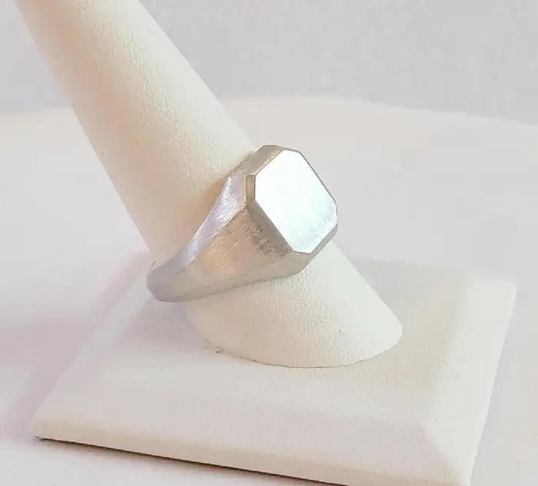 Streamline Signet Ring Sterling Silver, 14.5mm In New Condition In New York, NY