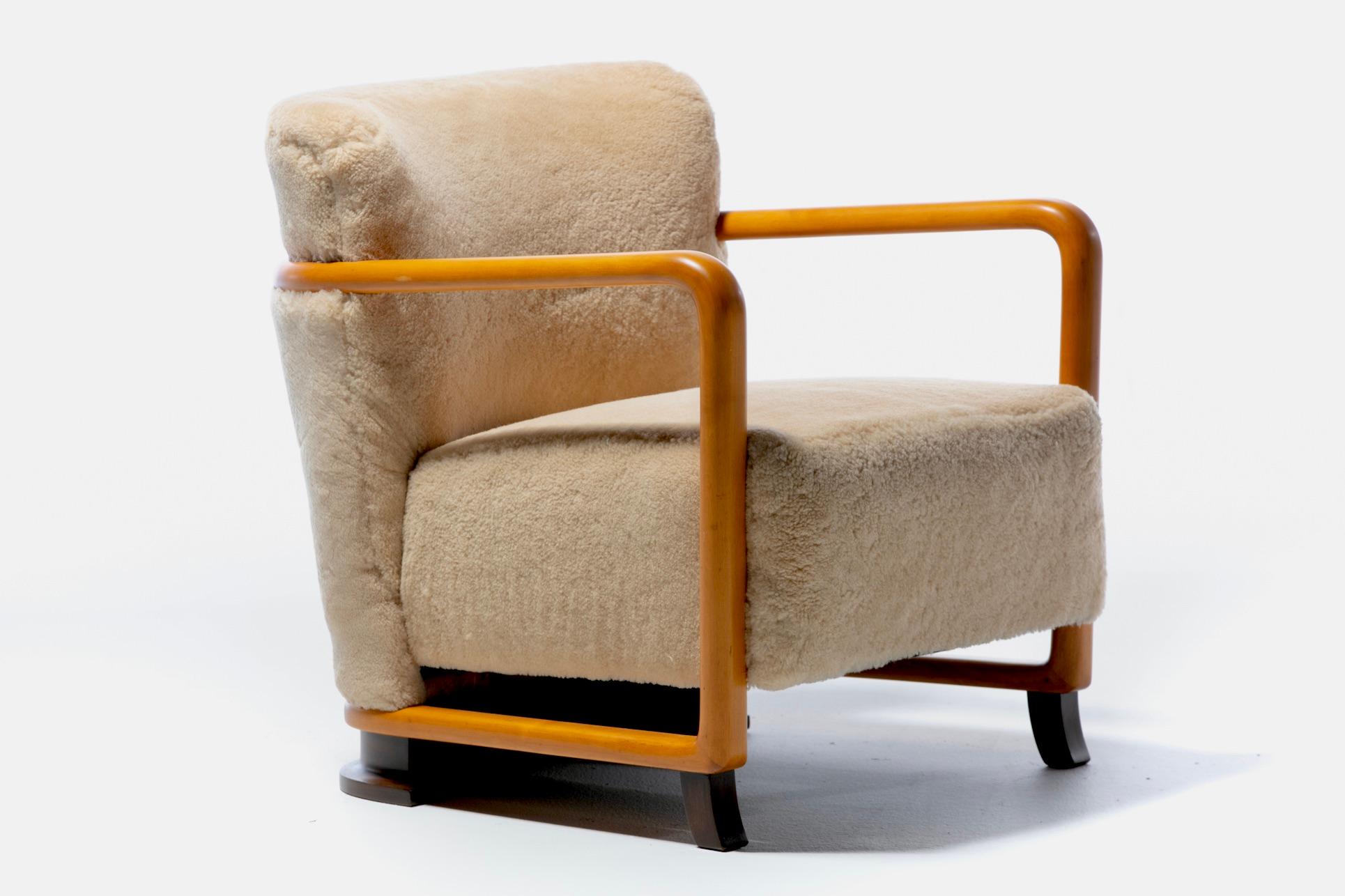 Streamlined Art Deco Bentwood Lounge Chairs in Palomino Cream Shearling  4