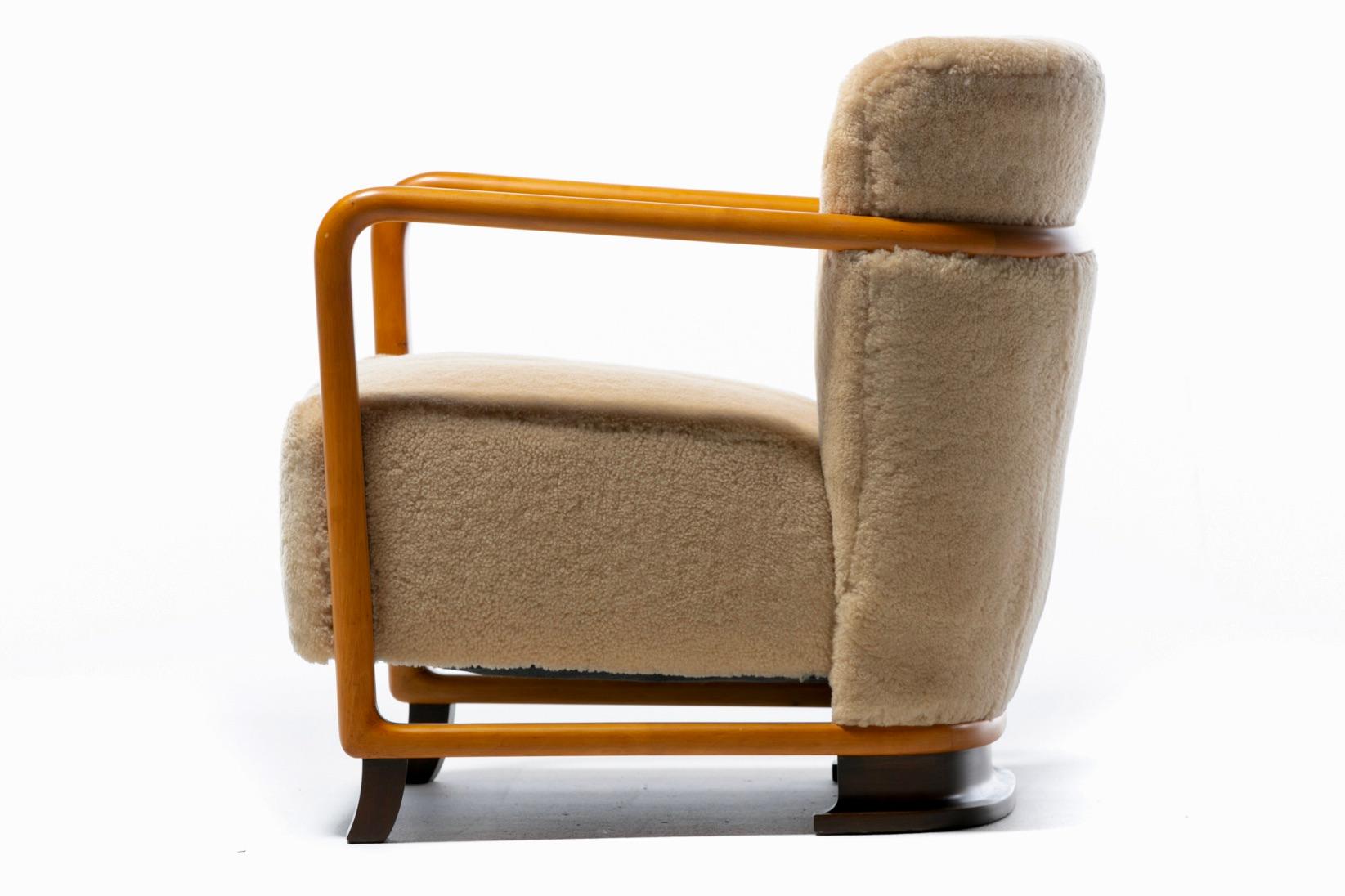 Mid-20th Century Streamlined Art Deco Bentwood Lounge Chairs in Palomino Cream Shearling 