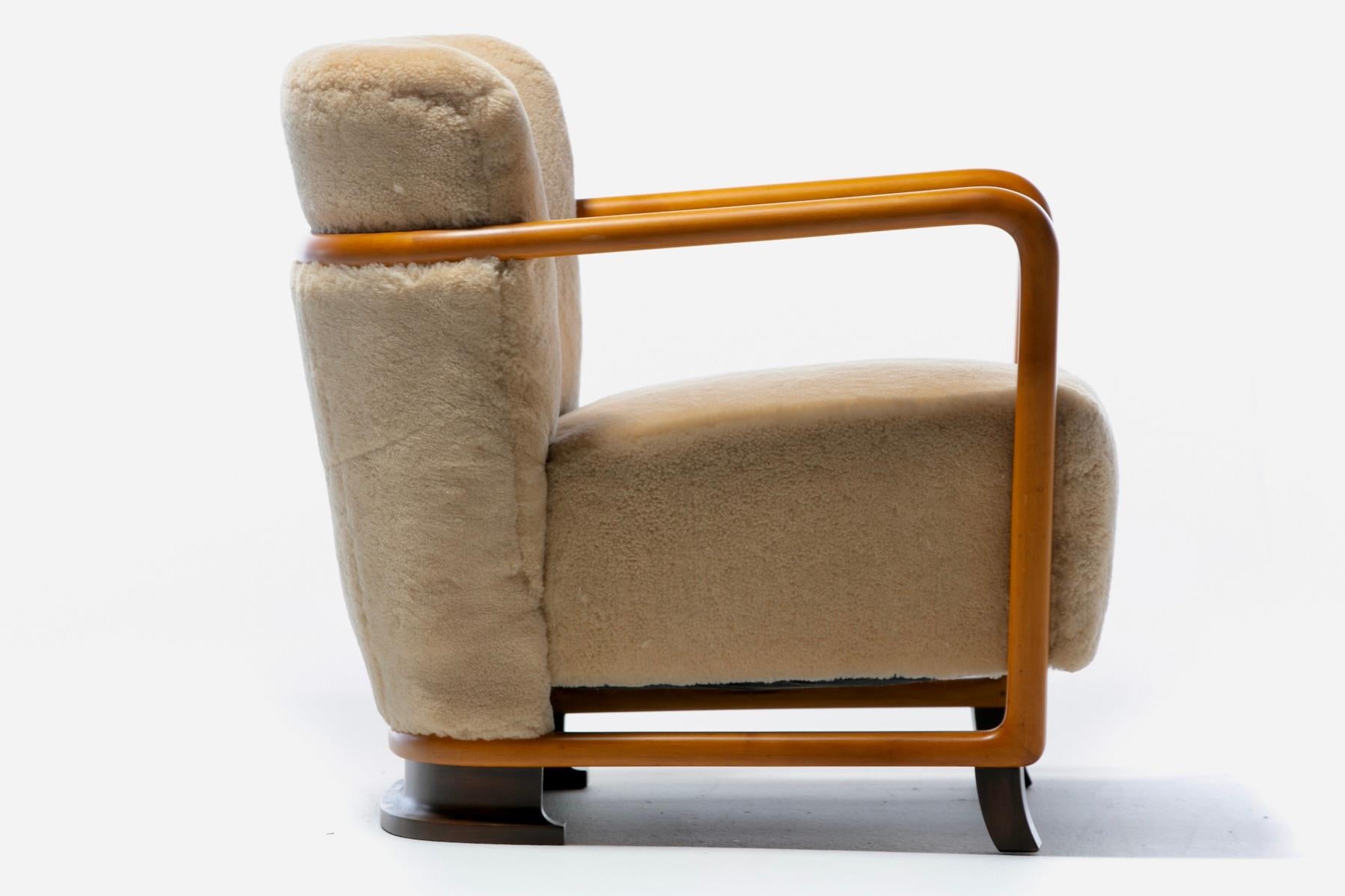 Streamlined Art Deco Bentwood Lounge Chairs in Palomino Cream Shearling  3
