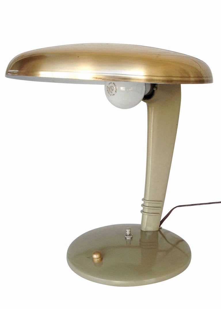 Streamlined Art Deco Cobra Table Lamp In Good Condition In Van Nuys, CA