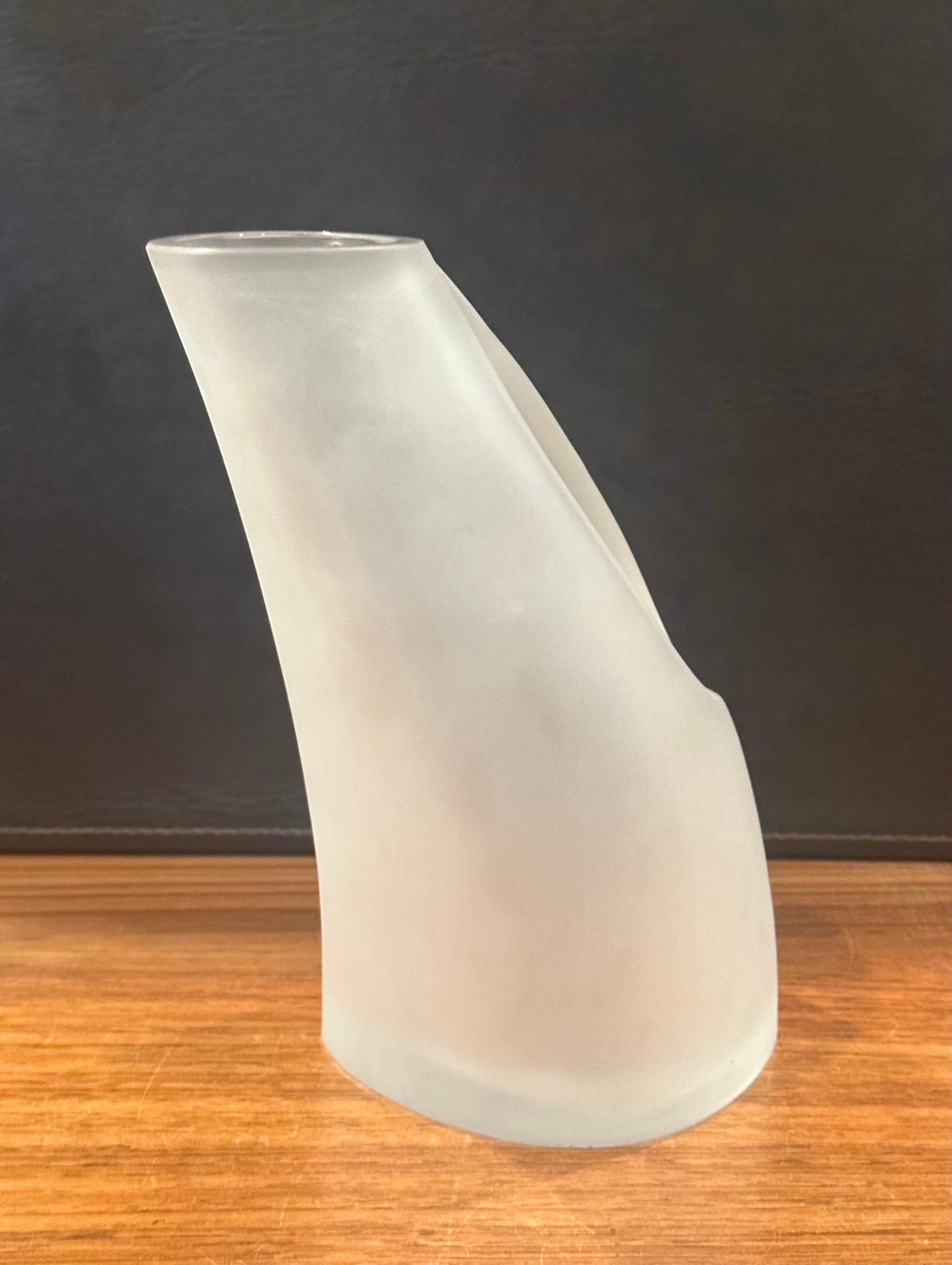 Streamline-Wasserkrug „Kyathos“ aus mattiertem Kristall von Angelo Mangiarotti  im Angebot 2