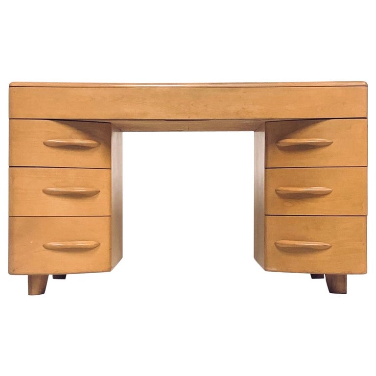 Antique And Vintage Desks And Writing Tables 5 995 For Sale At