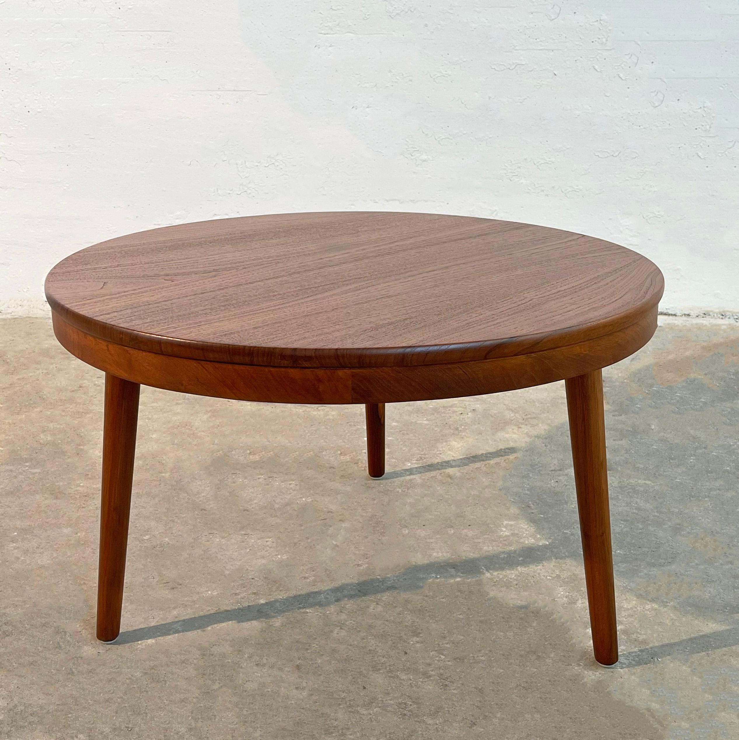 Streamlined MidCentury Modern Round Cherry Coffee Table For Sale at 1stDibs