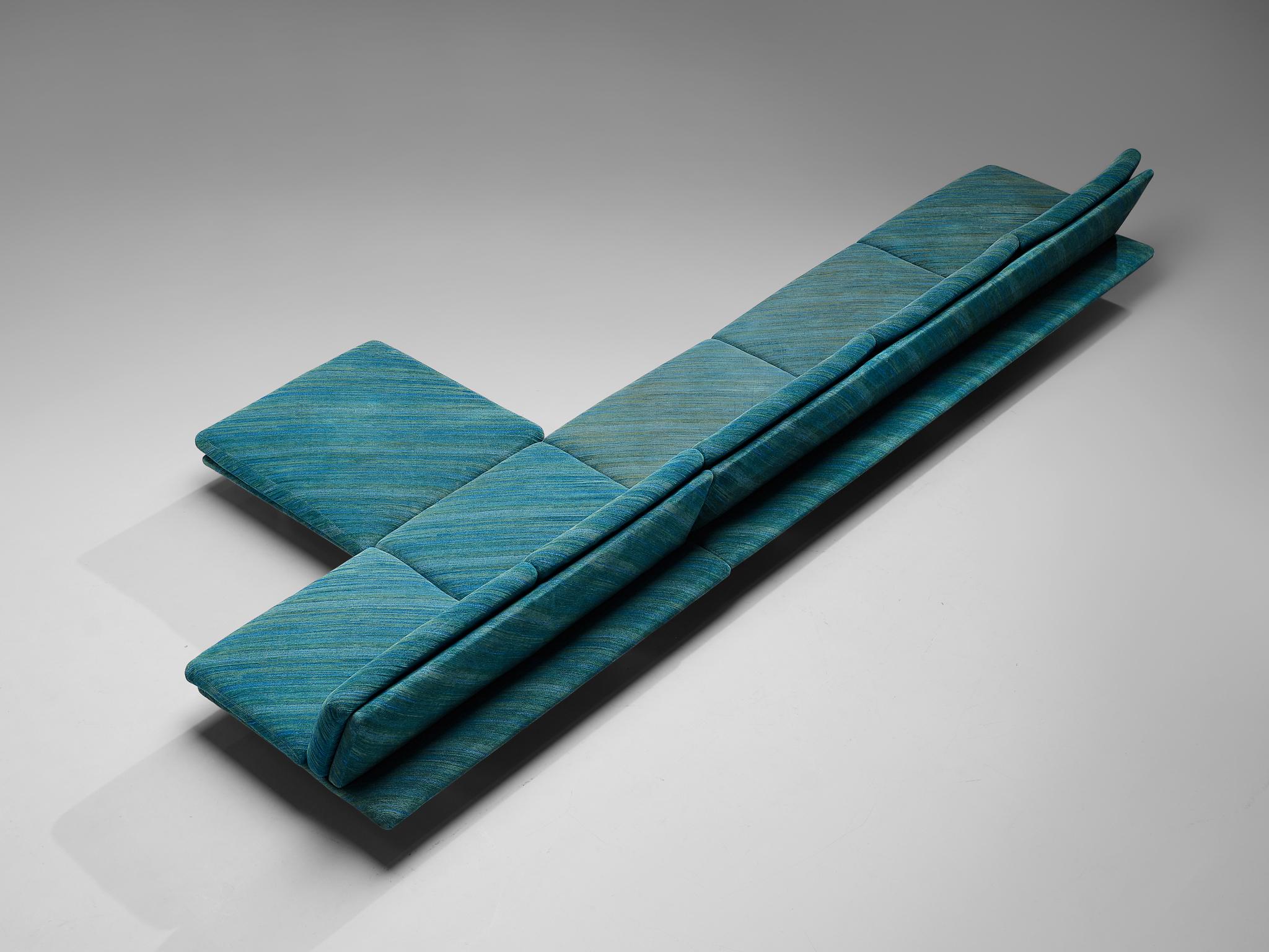 Fine XX secolo Set da soggiorno moderno e lineare con divani e ottomane in vendita