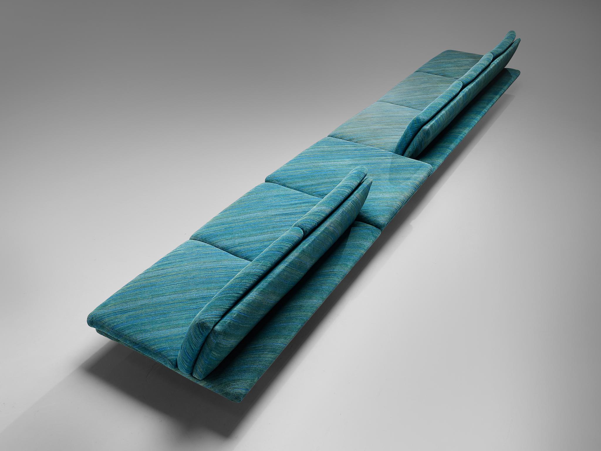 Metallo Set da soggiorno moderno e lineare con divani e ottomane in vendita