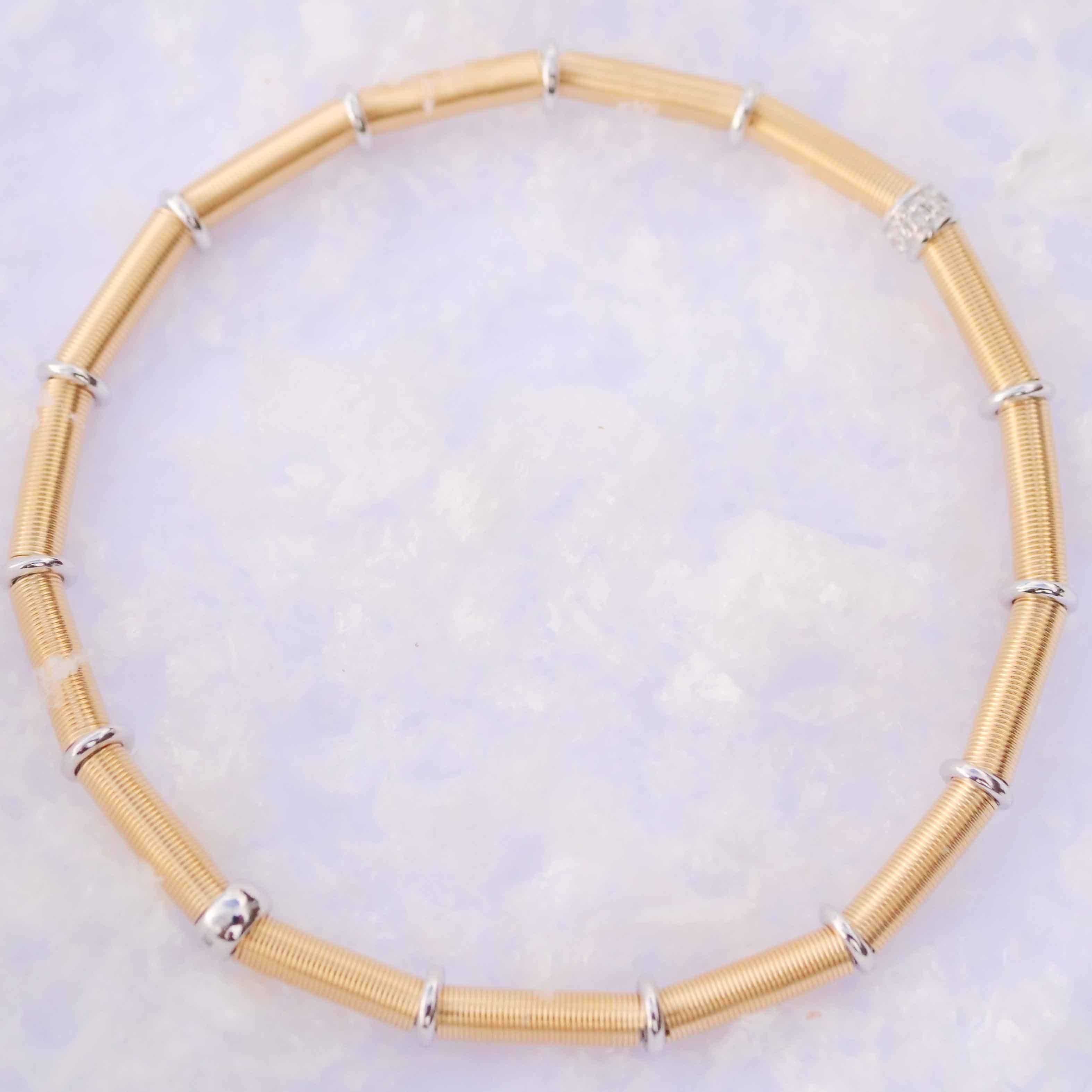 Bracciale Brilliante Edera Oro Avvolgimento a filo Silhouette di precisione Germania In condizioni Nuovo in vendita a Viena, Viena