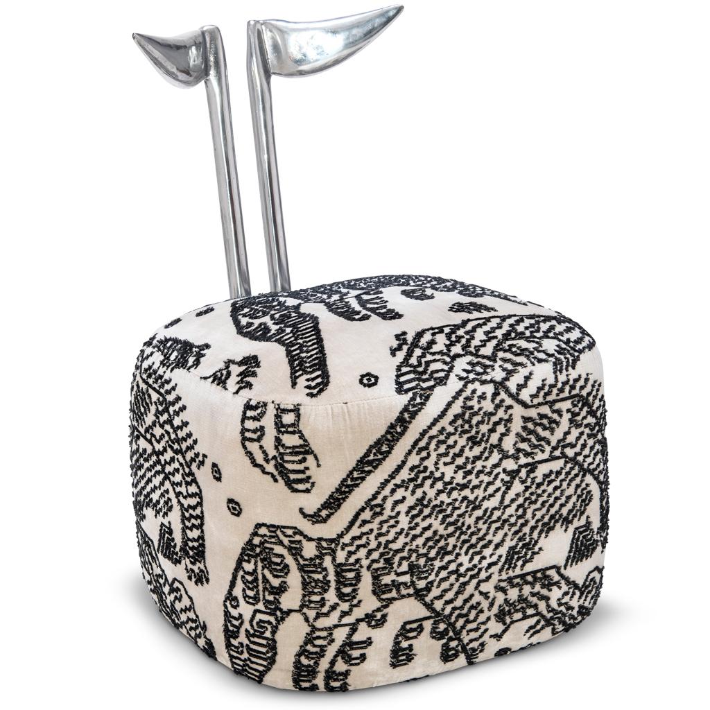 XXI secolo e contemporaneo Strelitzia Modern Solid Polished Aluminum Dedar Velvet Luxury Dining Chair in vendita