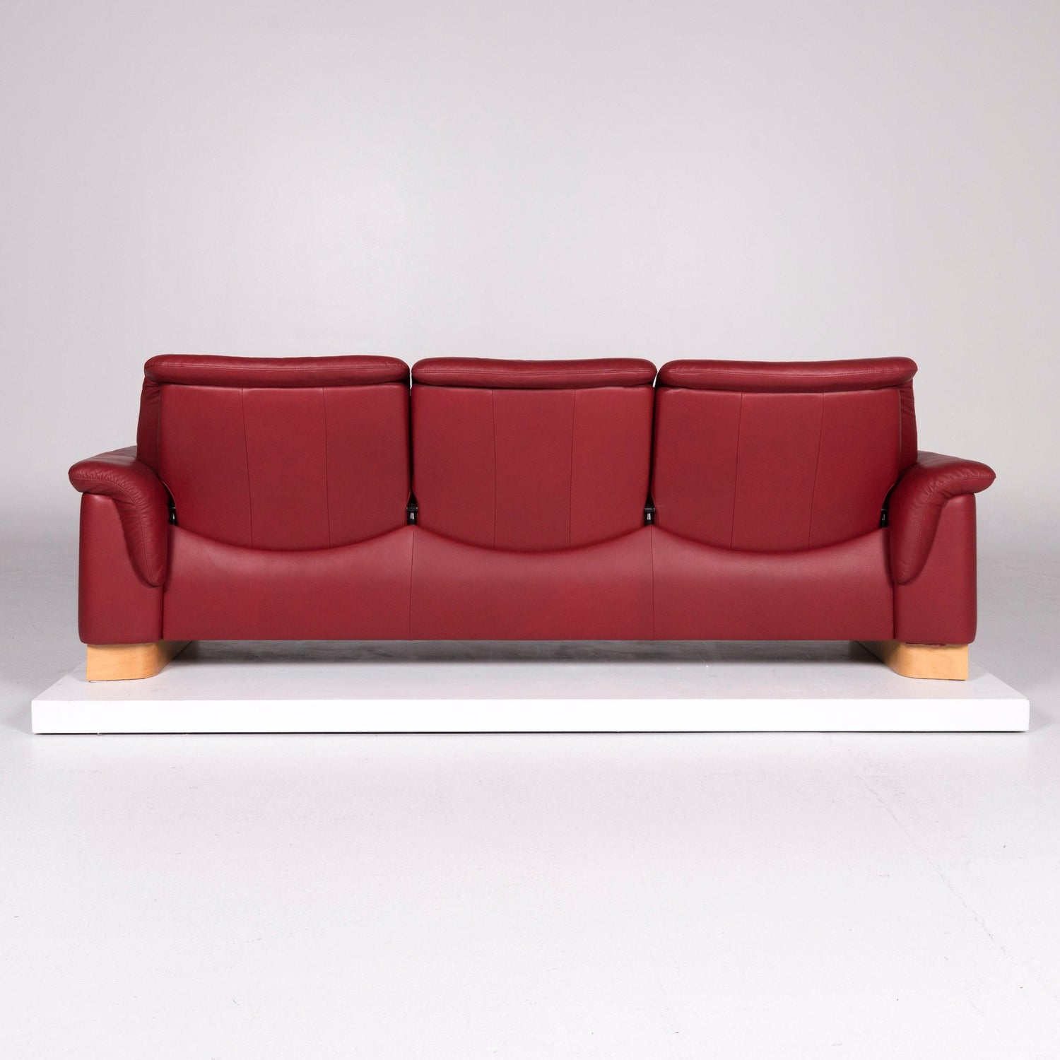 Stressless Designer Leder Sofa Rot Dreisitze at 1stDibs | sofa leder, leder  sofas, sofas leder