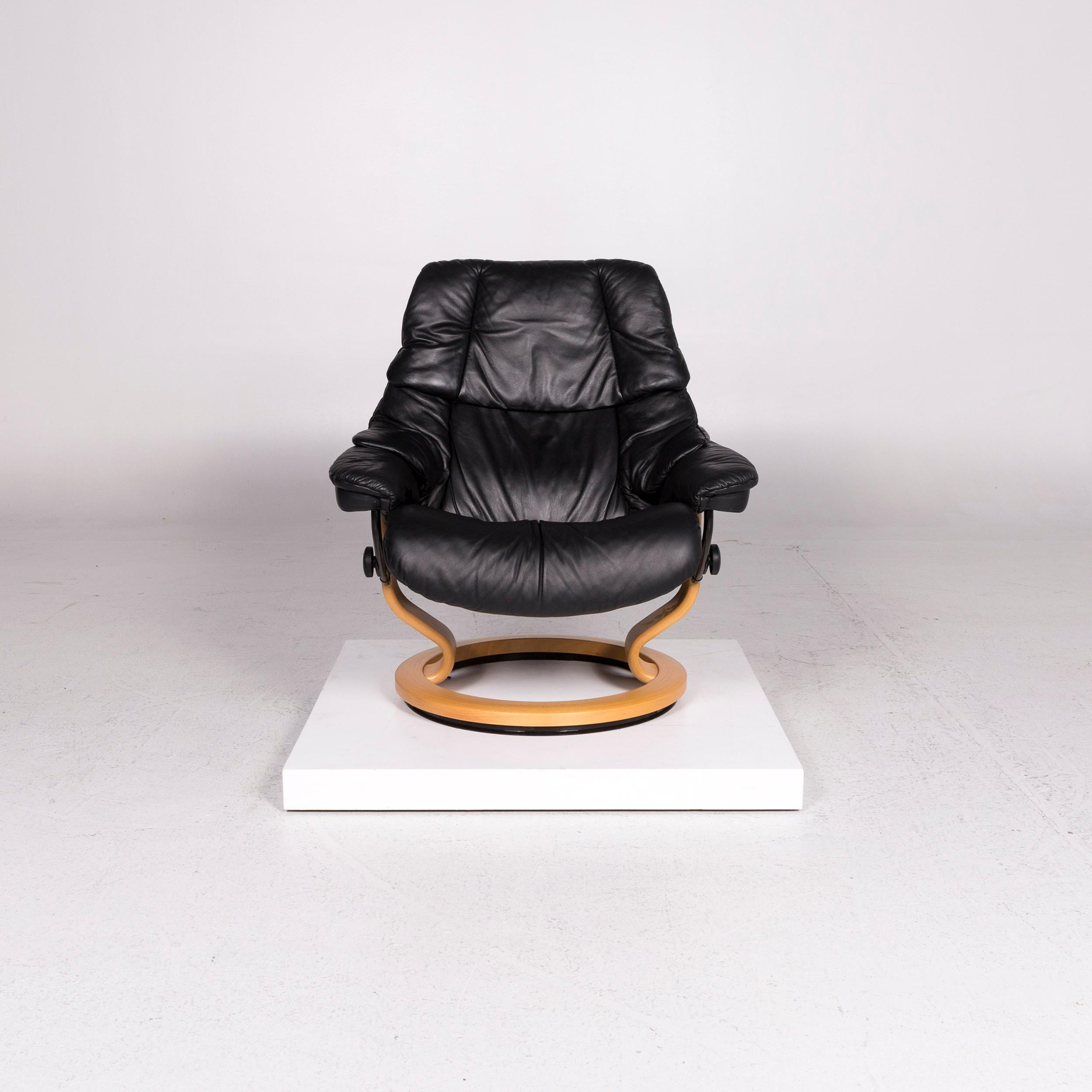 We bring to you a stressless leather armchair black function relax function size L.

 

 Product measurements in centimeters:
 

Depth 75
Width 78
Height 96
Seat-height 42
Rest-height 55
Seat-depth 48
Seat-width 64
Back-height 63.