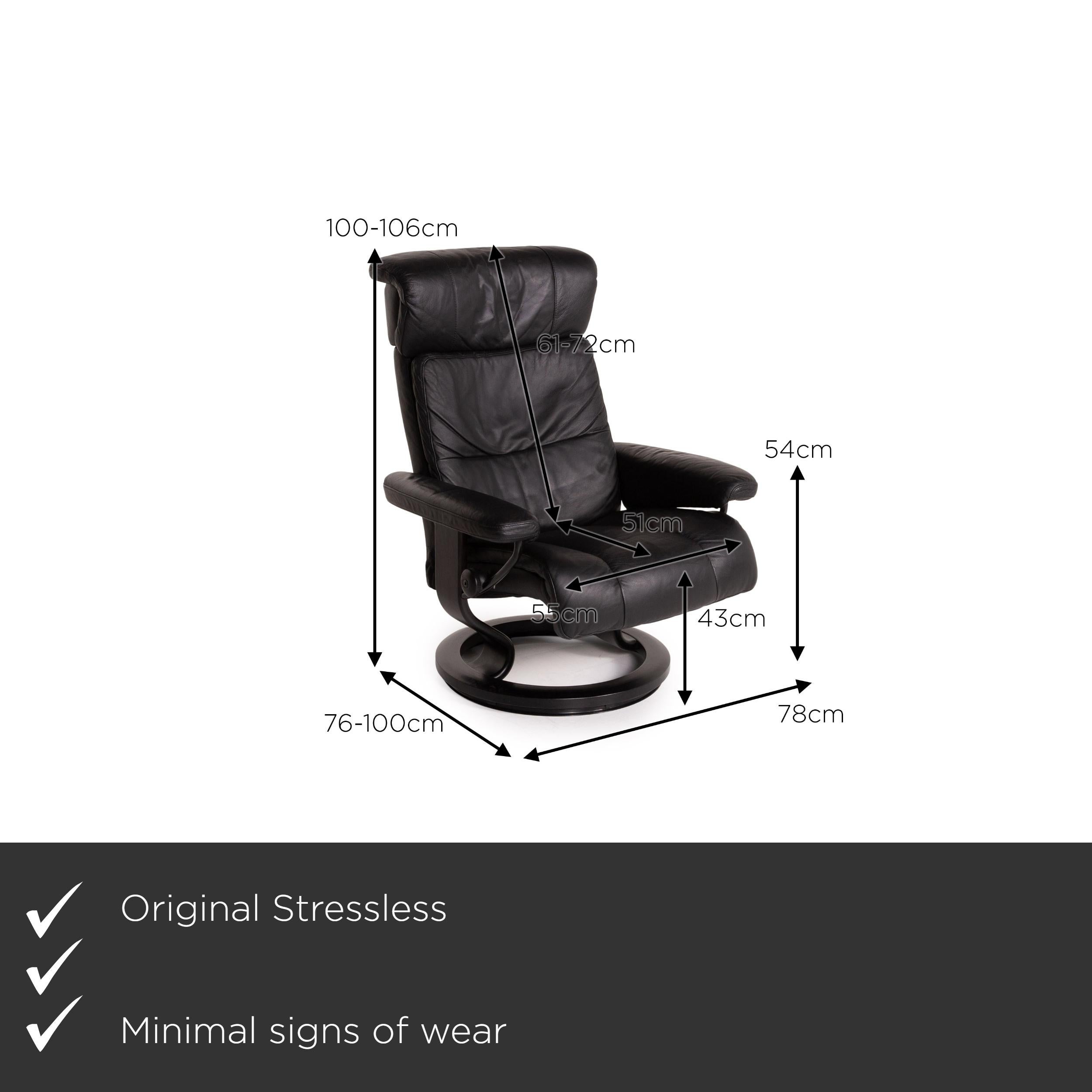 We present to you a stressless Memphis leather armchair size M incl. Black stool function relax.
 
 

 Product measurements in centimeters:
 

 depth: 76
 width: 78
 height: 100
 seat height: 43
 rest height: 54
 seat depth: 51
 seat