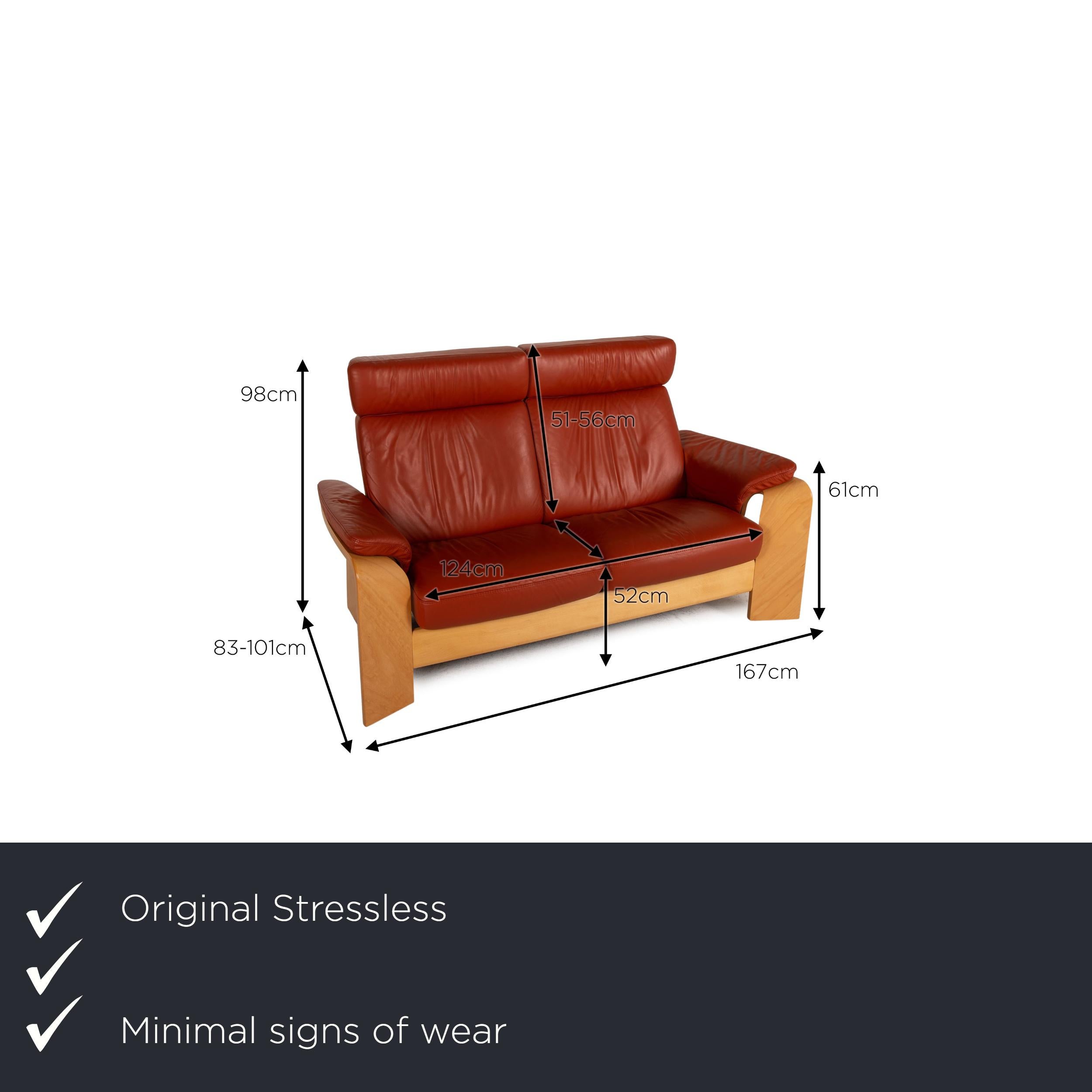 We present to you a Stressless Pegasus Leather Sofa Red Two Seater Couch.
 SKU: #16869-c3
 

 Product measurements in centimeters:
 

 depth: 83
 width: 167
 height: 98
 seat height: 45
 rest height: 61
 seat depth: 52
 seat width: