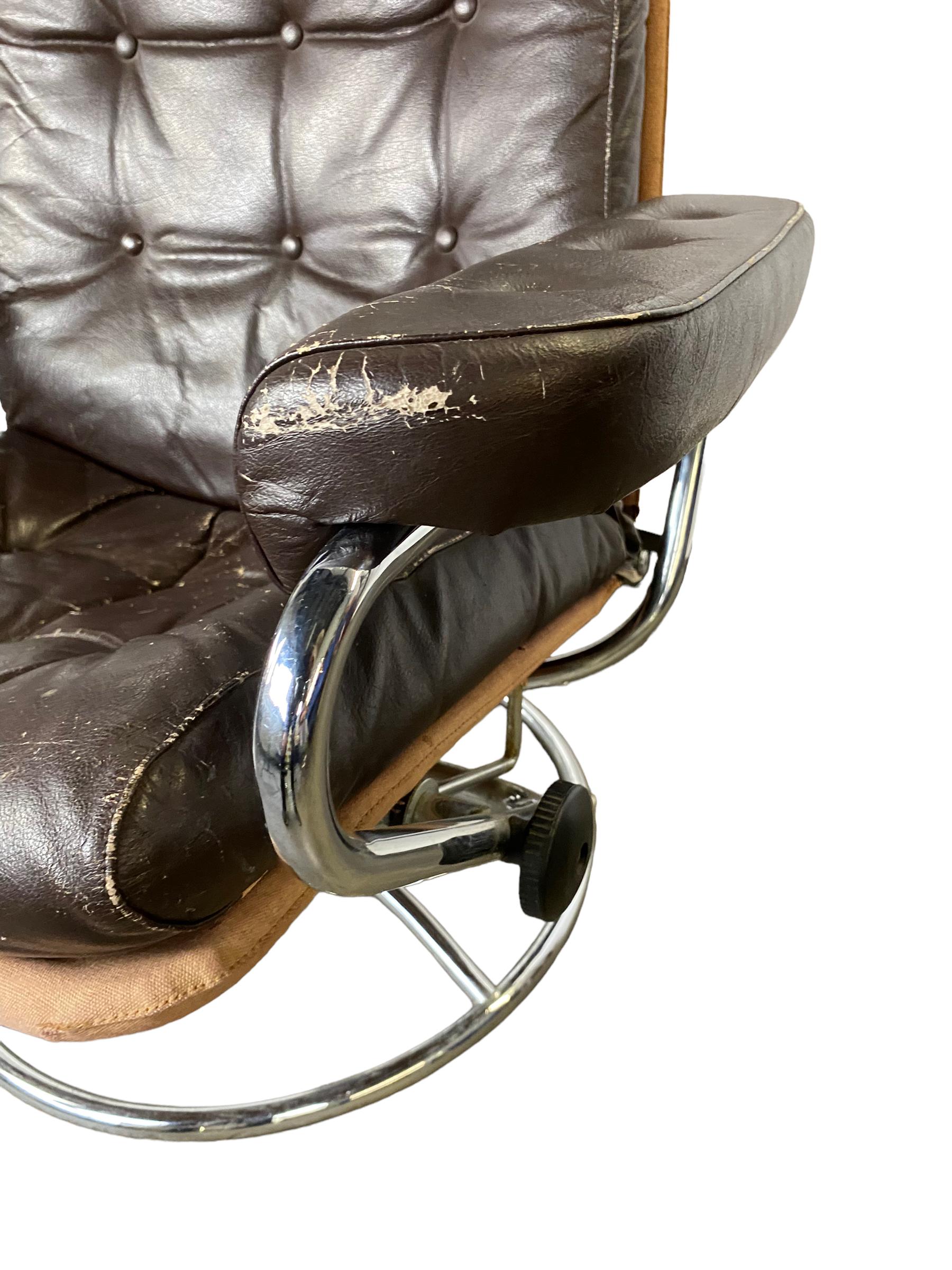 Leather Stressless Reclining Lounge Chair and Ottoman