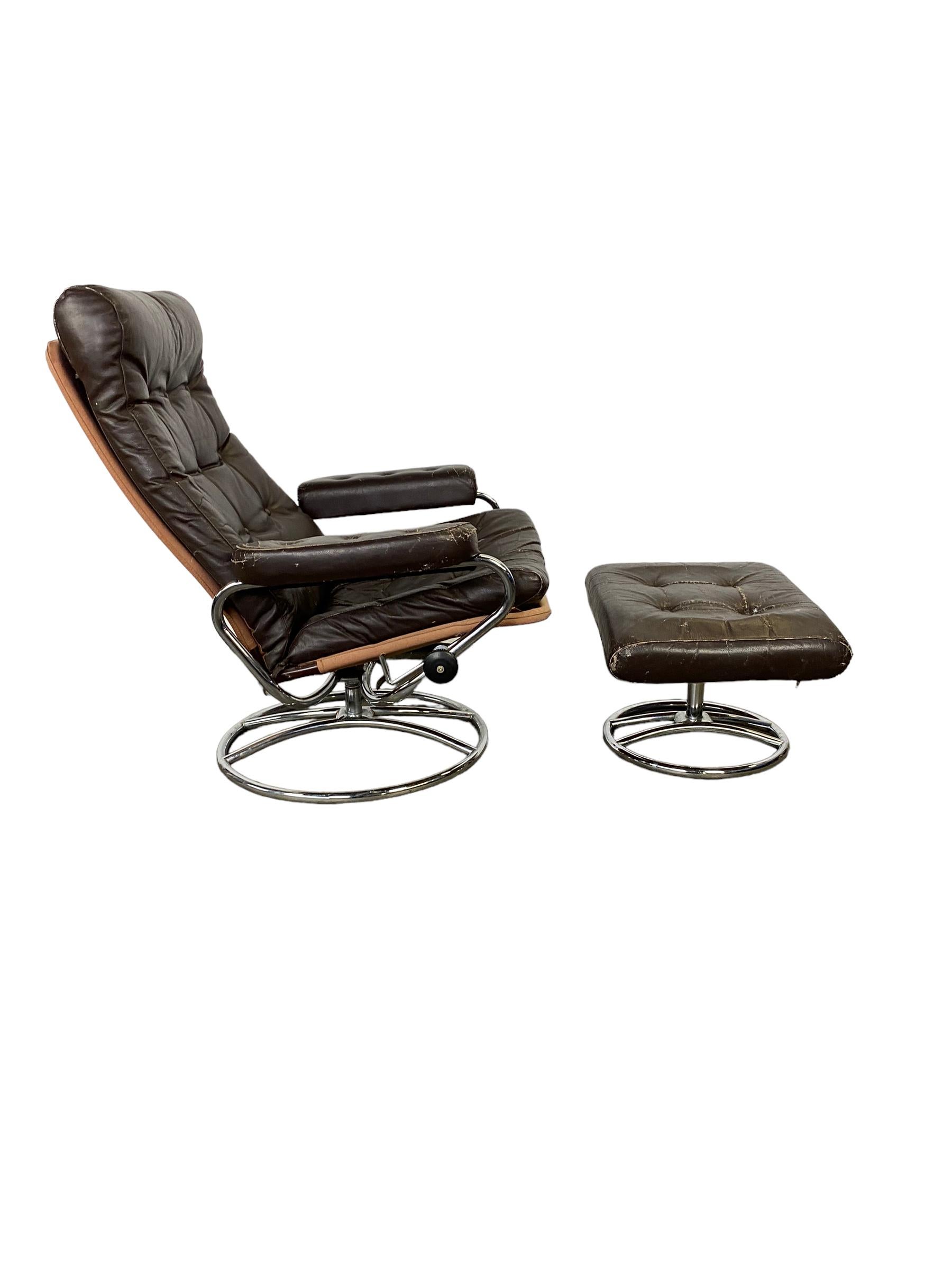 Stressless Reclining Lounge Chair and Ottoman 4