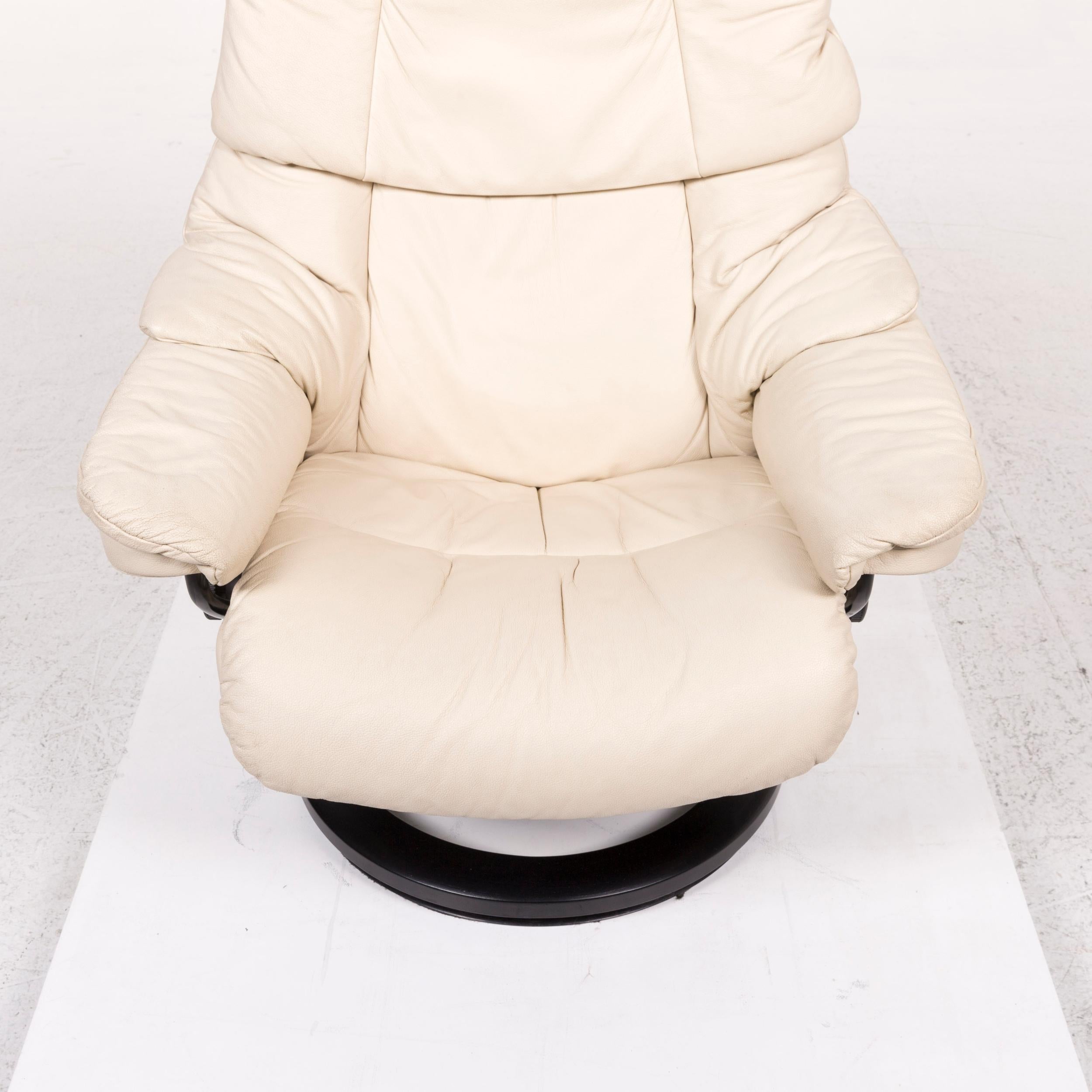 Contemporary Stressless Reno Leather Armchair Cream Incl. Stool