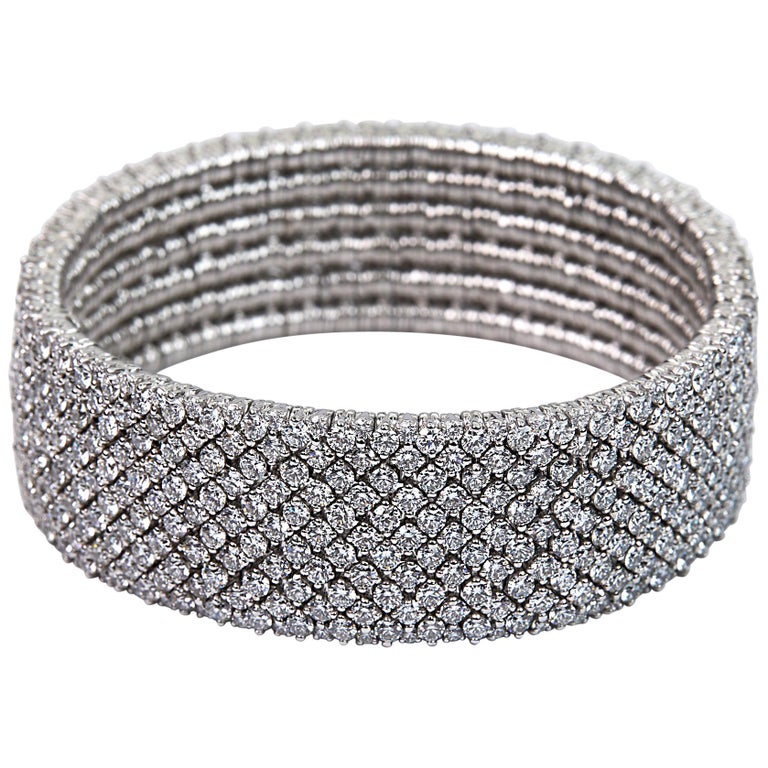 Stretch Diamond Cuff Bracelet Set in White Gold For Sale at 1stDibs