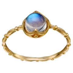 Streven Battelle 1.0 Carat Rainbow Moonstone 18K Gold Ring