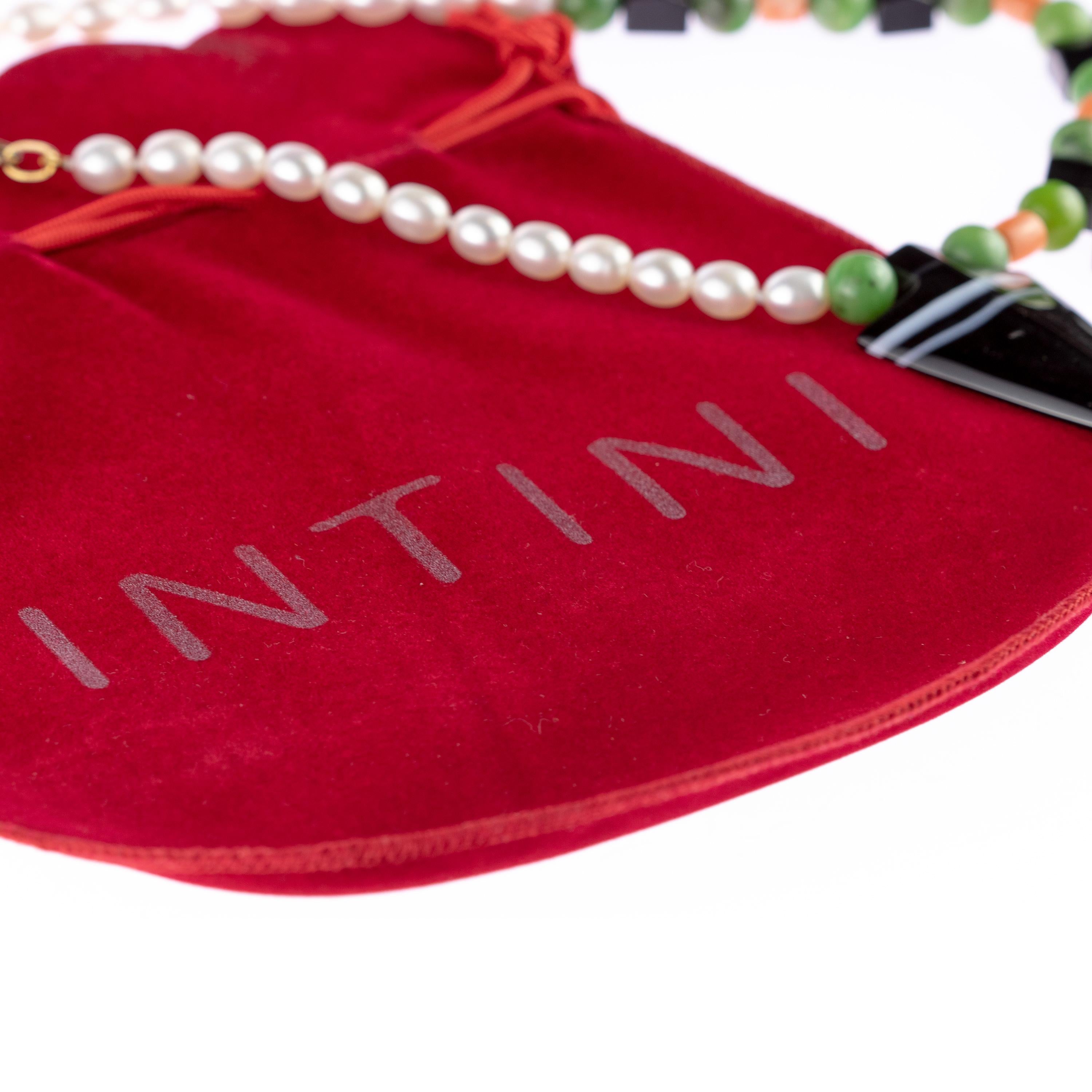 Collana di agata nera striata con freccia di perle d'acqua dolce e giada, guerriero tribale e audace in vendita 2