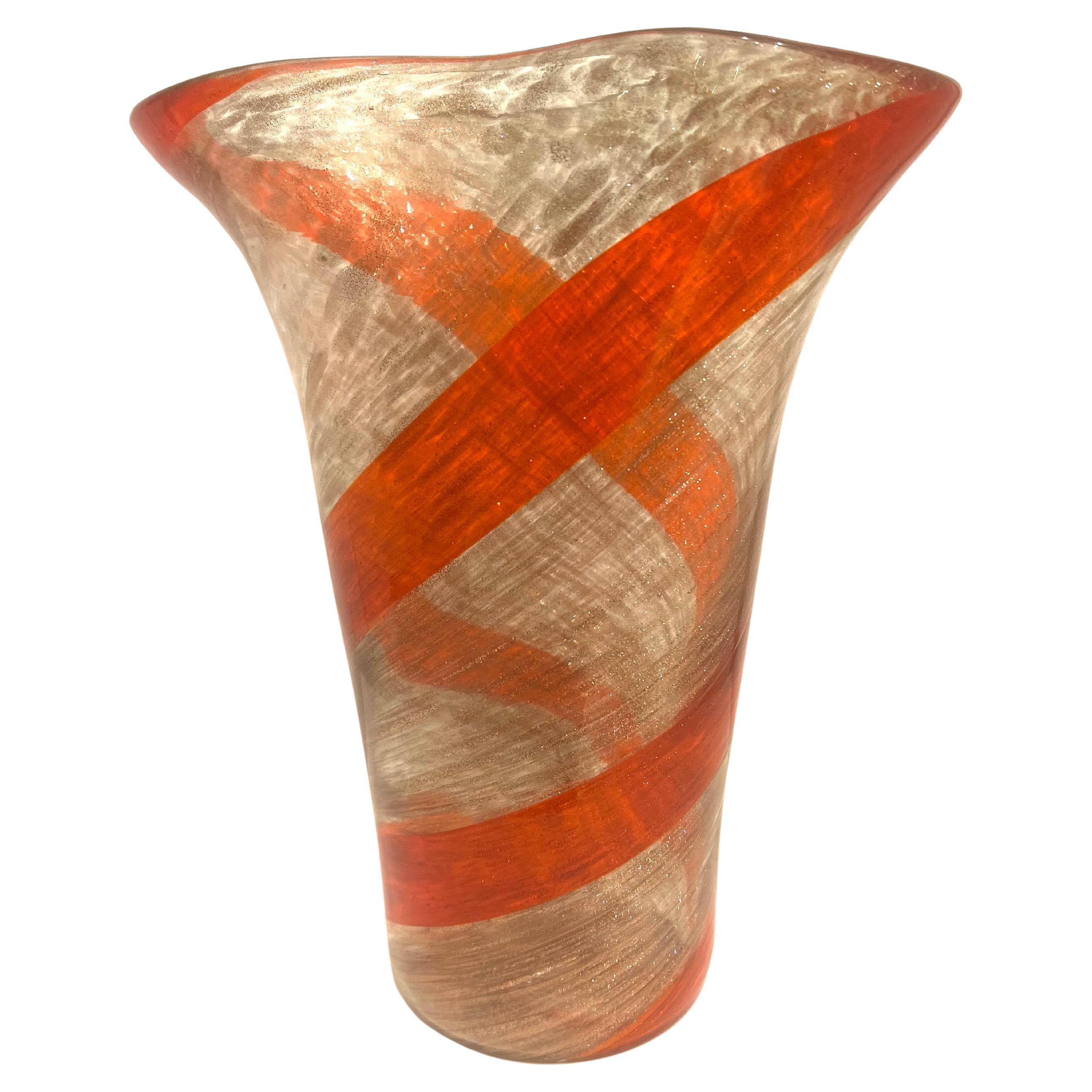 Stricking Ribbon Murano Glass Vase by Fratelli Toso Red Spiral & Avventurine In Good Condition For Sale In San Diego, CA