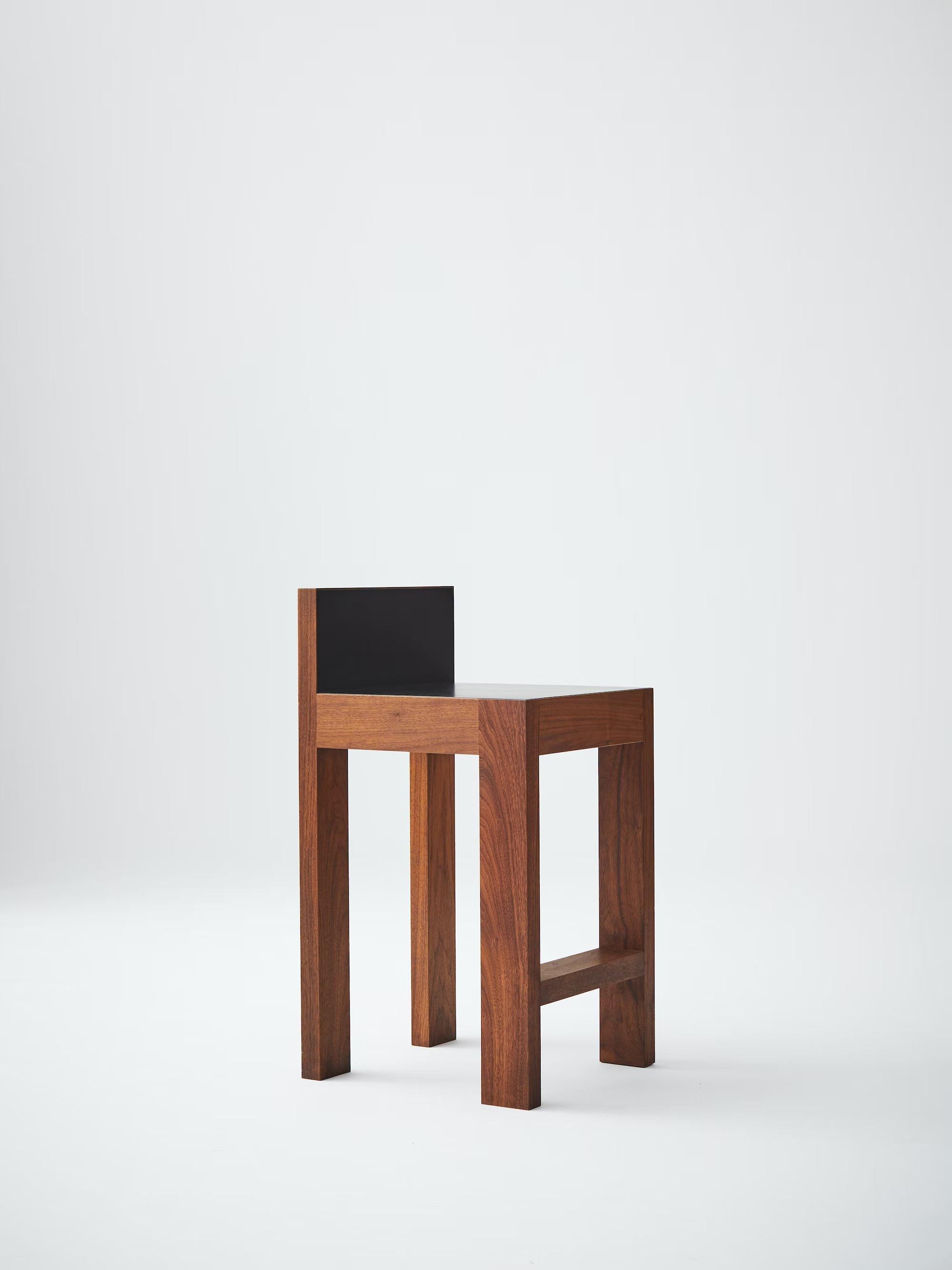 Strict Bar Stool in Oak and Leather Shoulder In New Condition For Sale In Stockholm, SE