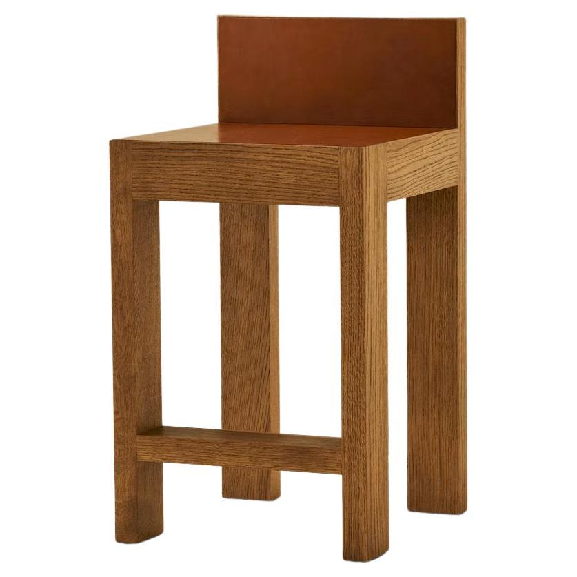 Tabouret de bar strié en chêne et cuir à l'épaule