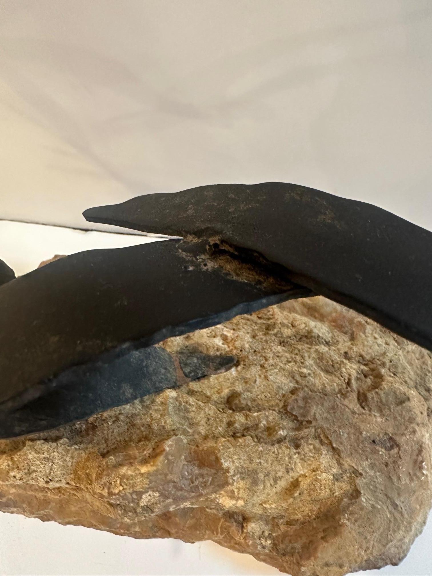 Scultura brutalista con uccelli in volo in vendita 4