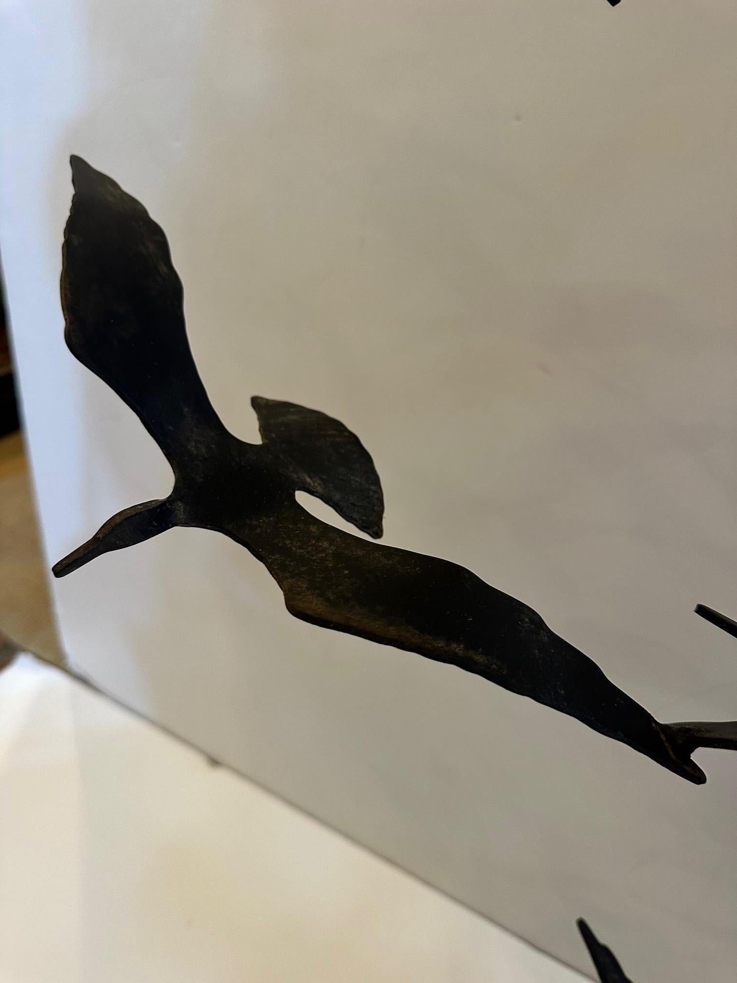 Scultura brutalista con uccelli in volo in vendita 2