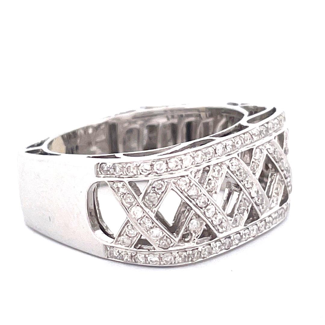 Modern Striking 14k White Gold Square Diamond Ring For Sale