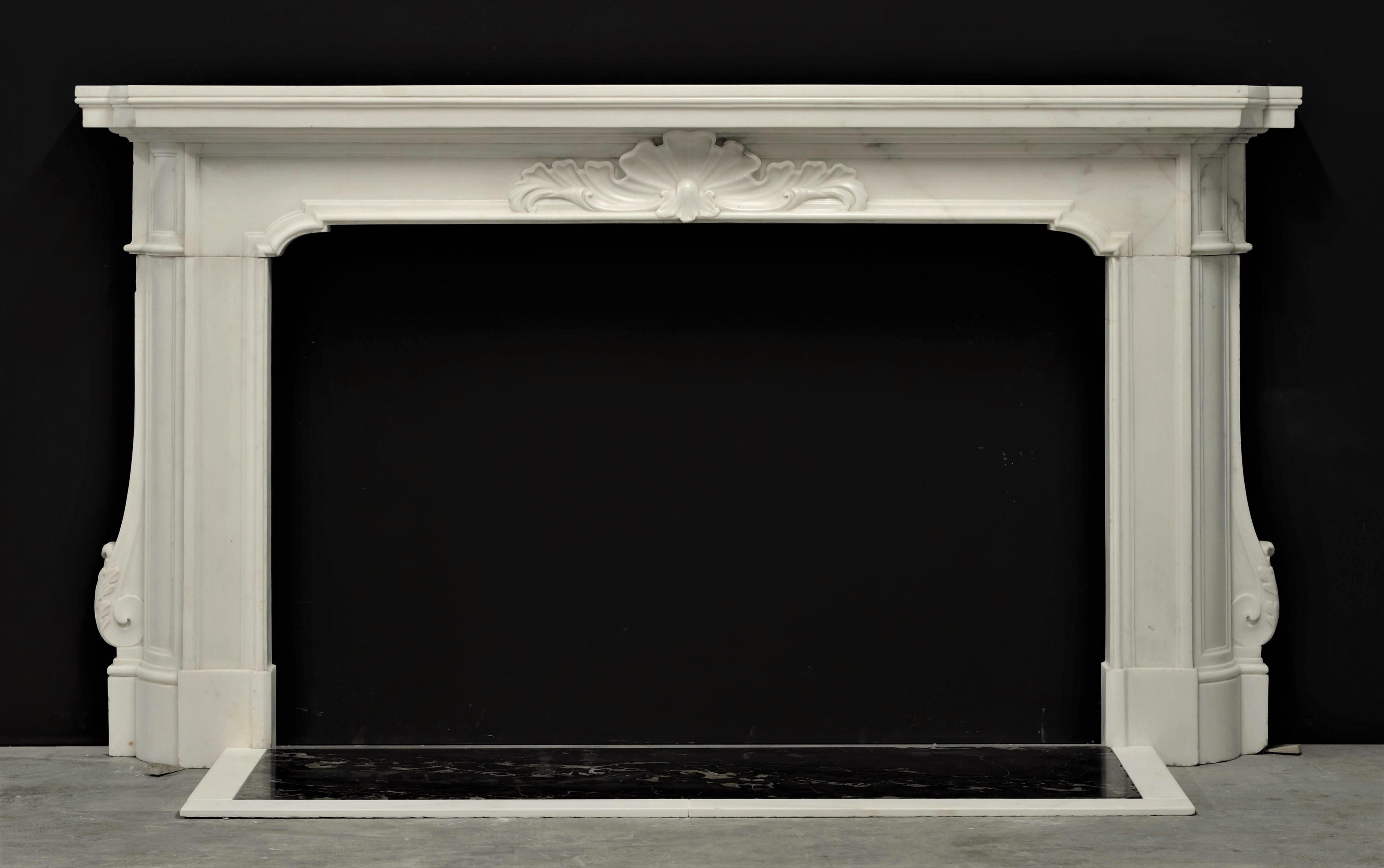 Striking 18th Century Italian Baroque Fireplace Mantel in Statuary Marble For Sale 11