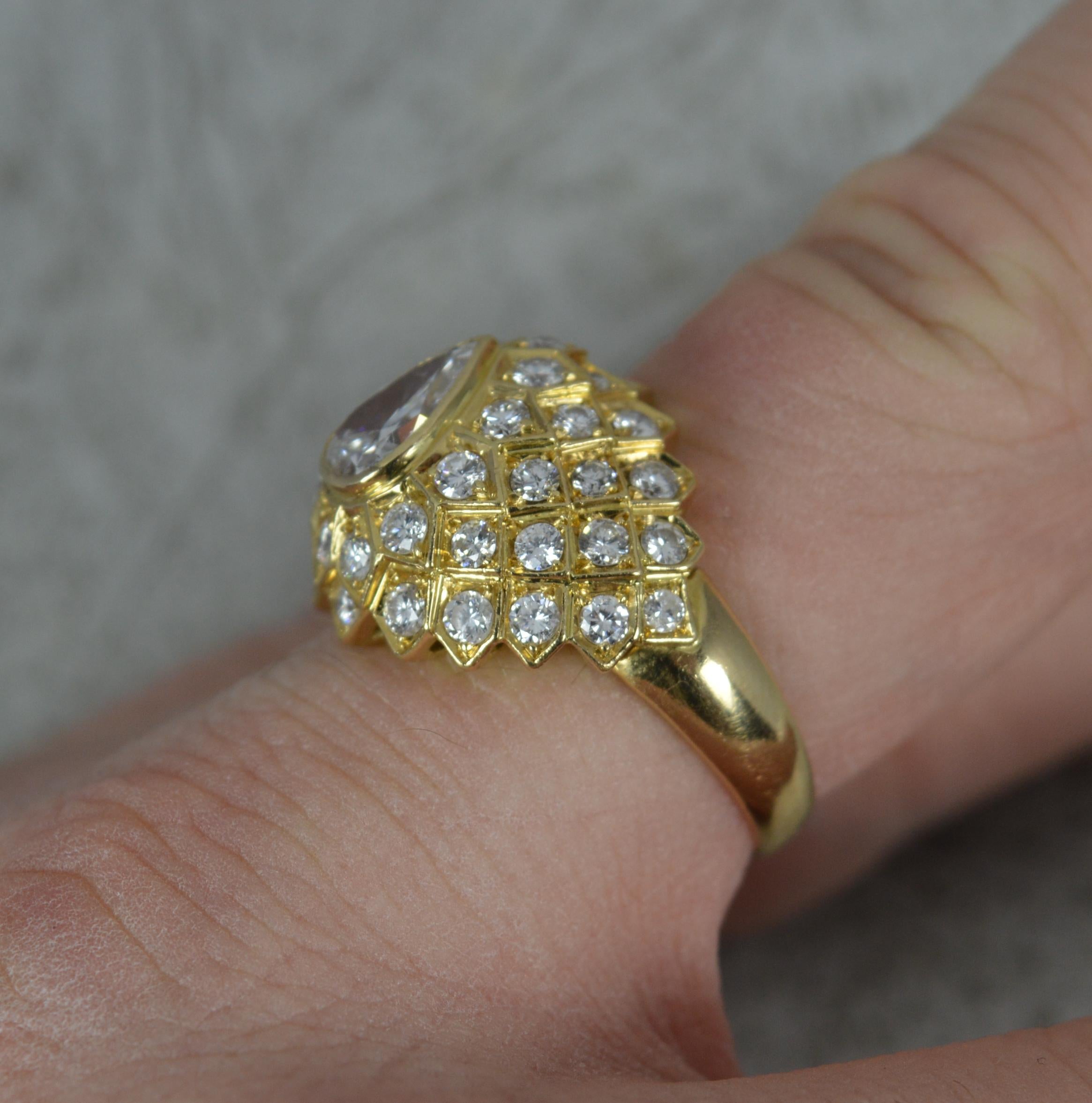 Contemporary Striking 2.00ct Diamond and 18ct Gold Cluster Cocktail Ring