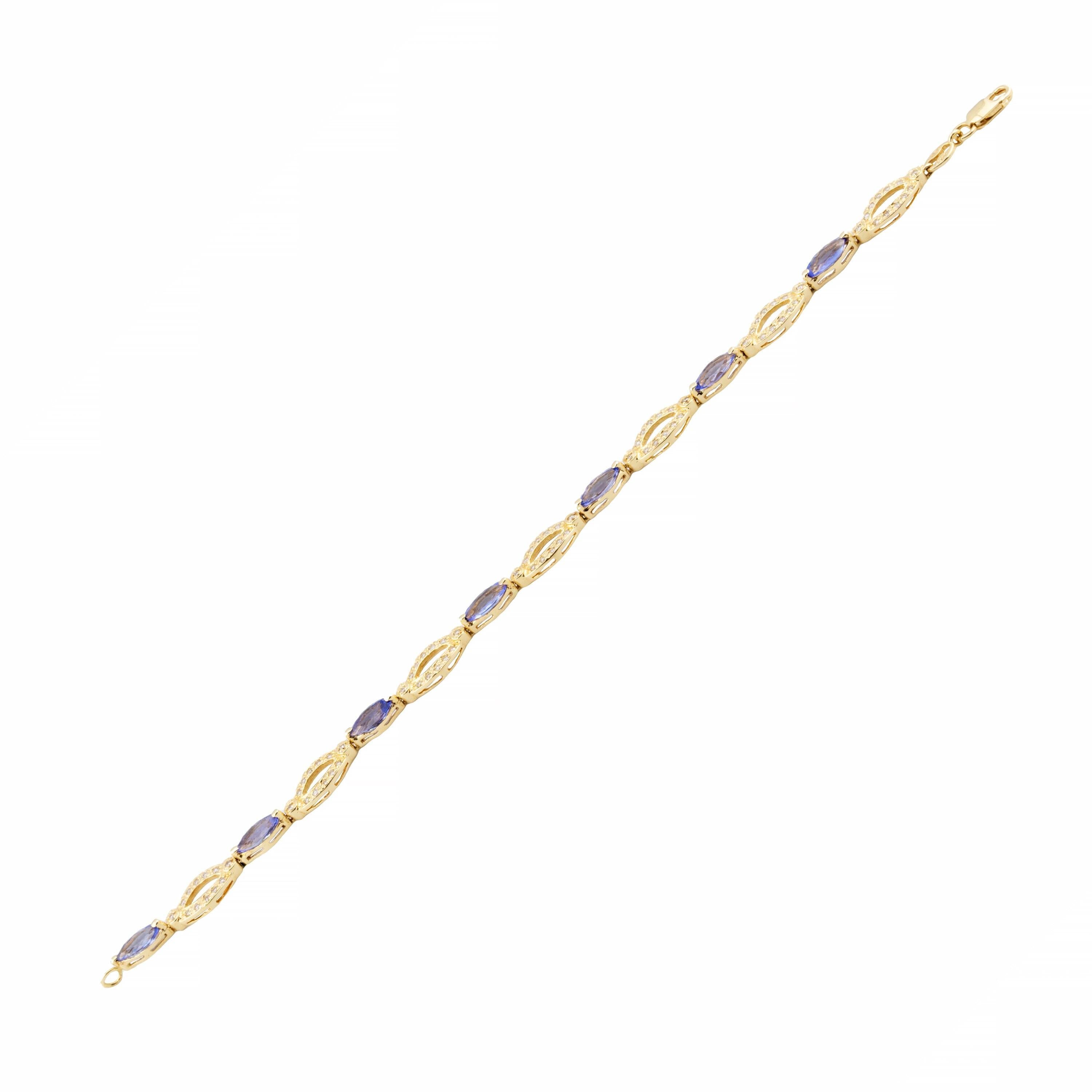 Striking 2.10ctw Tanzanite and Diamond Bracelet in 14K Gold In Good Condition In Boston, MA