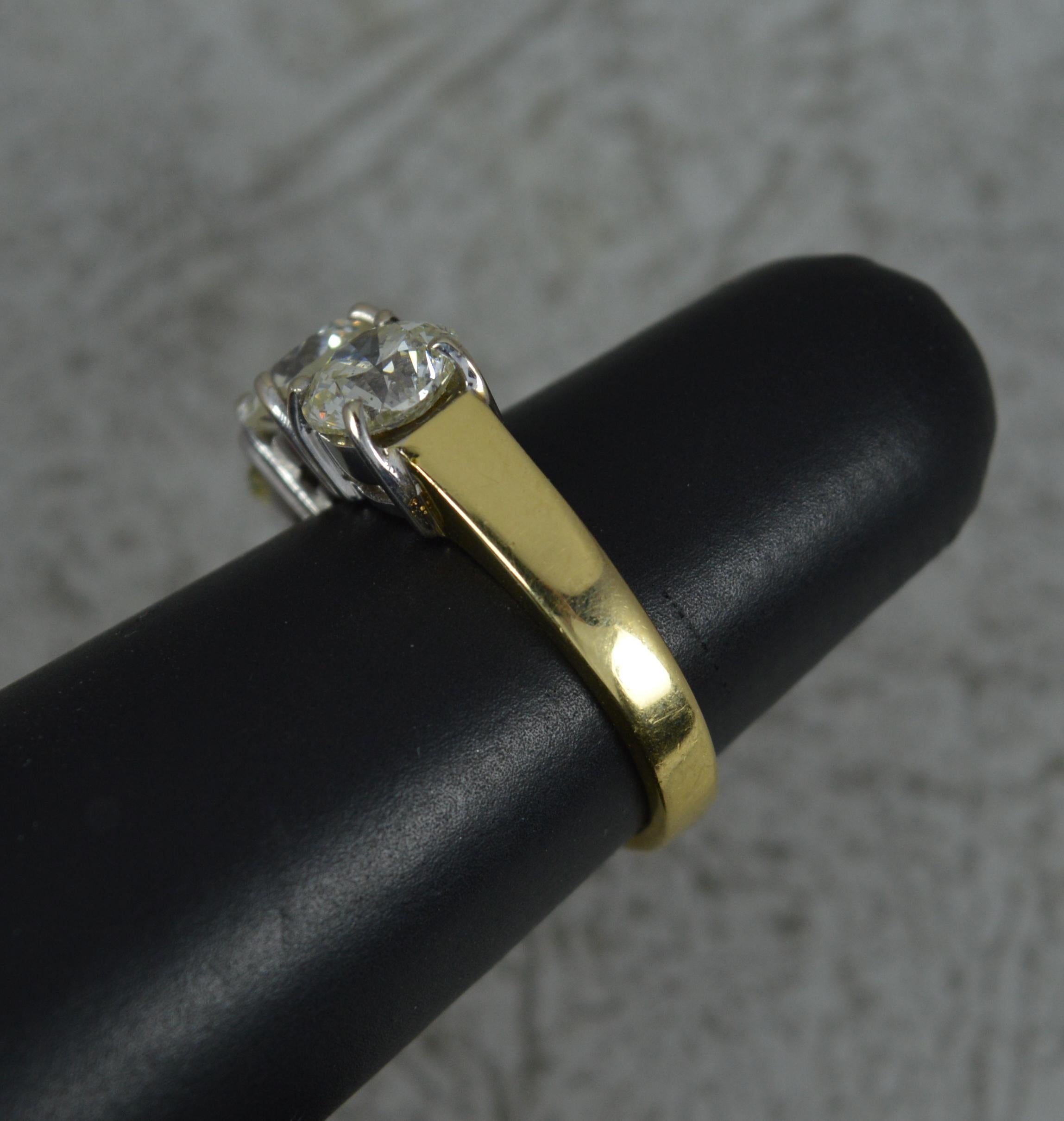 Striking 3.00ct Diamond and 18ct Gold Trilogy Engagement Ring 3