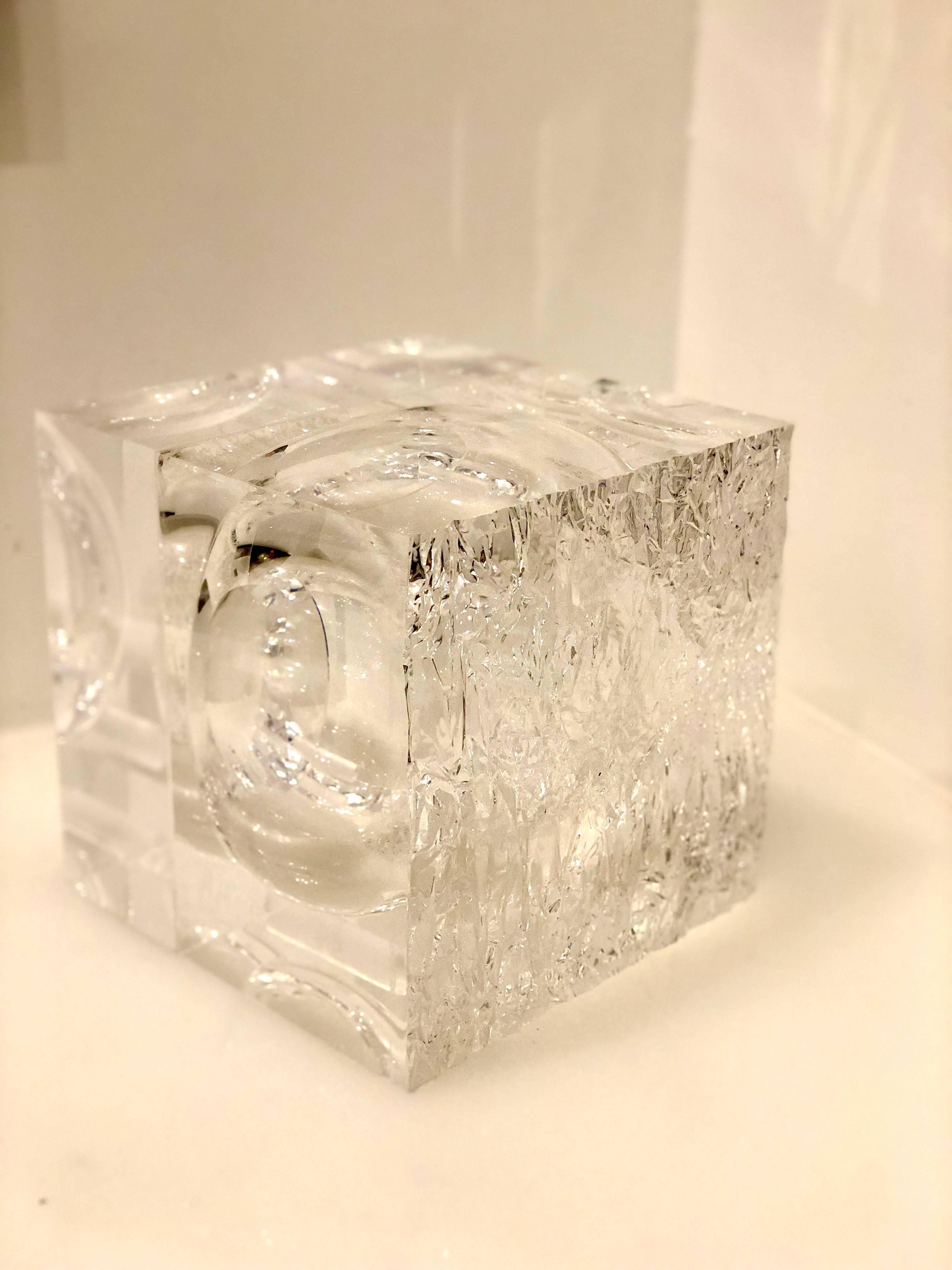 American Striking Alessandro Albrizzi Ice Bucket in Solid Lucite Brutalist Bottom Base