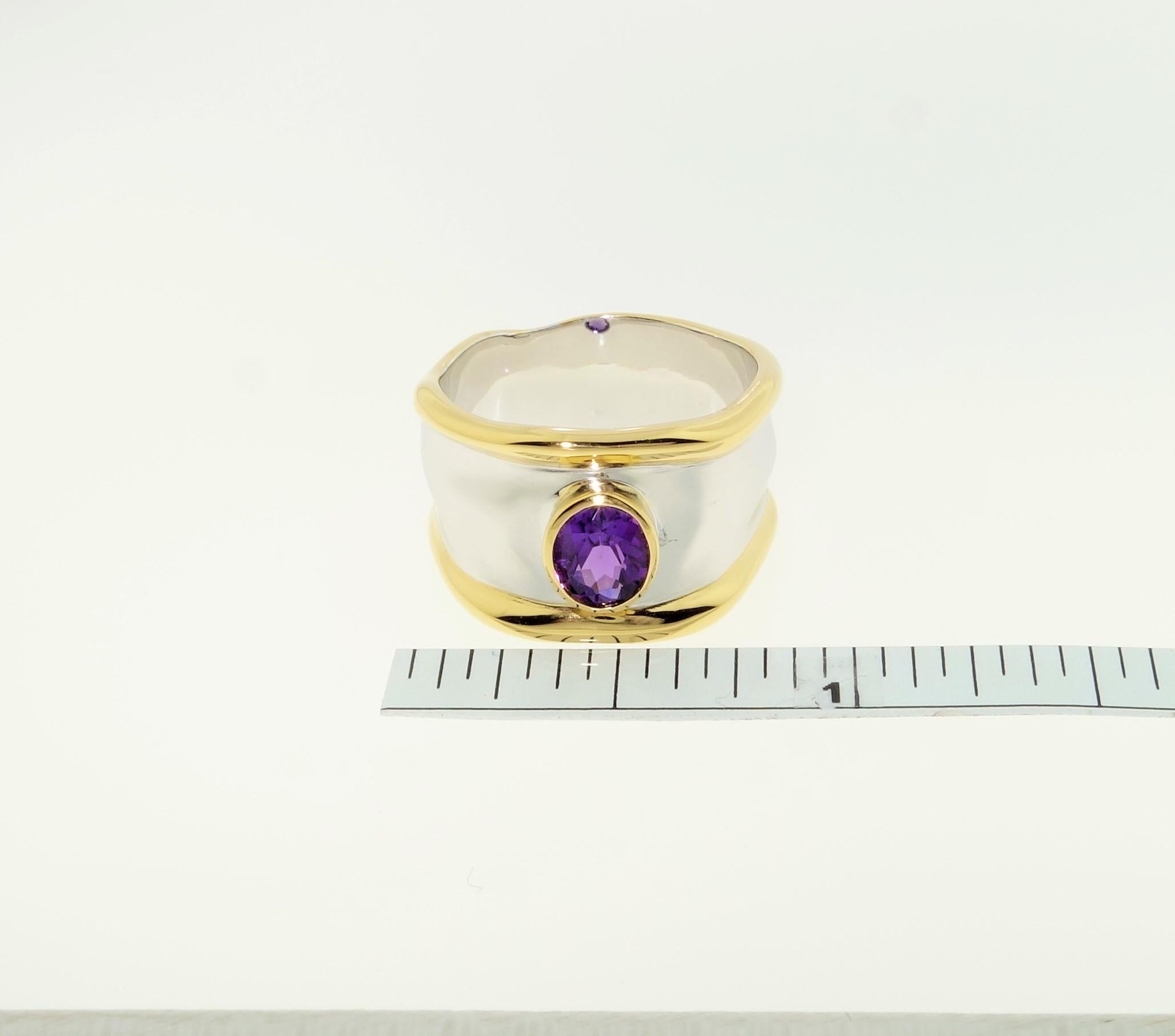 Sorprendente amatista solitario cóctel Anillo de plata de ley Estate Fine Jewelry Corte oval en venta