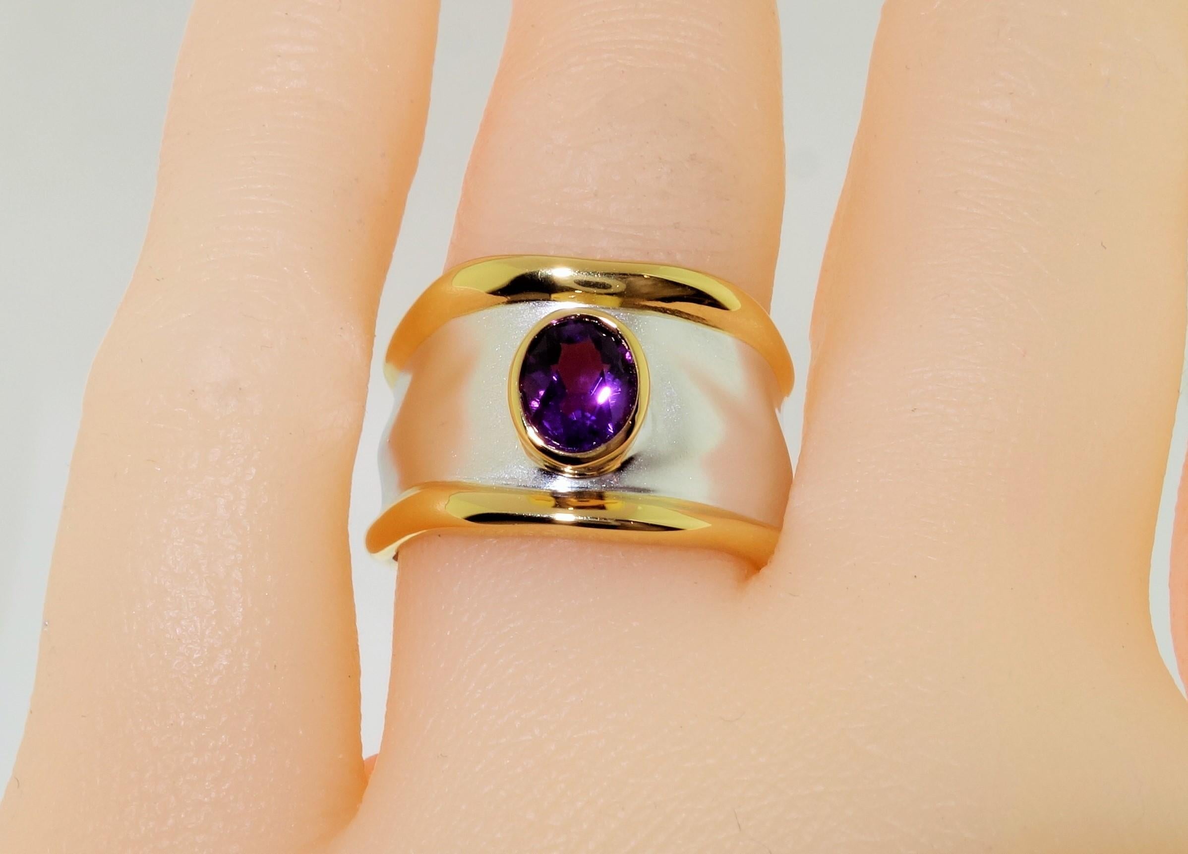 De las mujeres Sorprendente amatista solitario cóctel Anillo de plata de ley Estate Fine Jewelry en venta