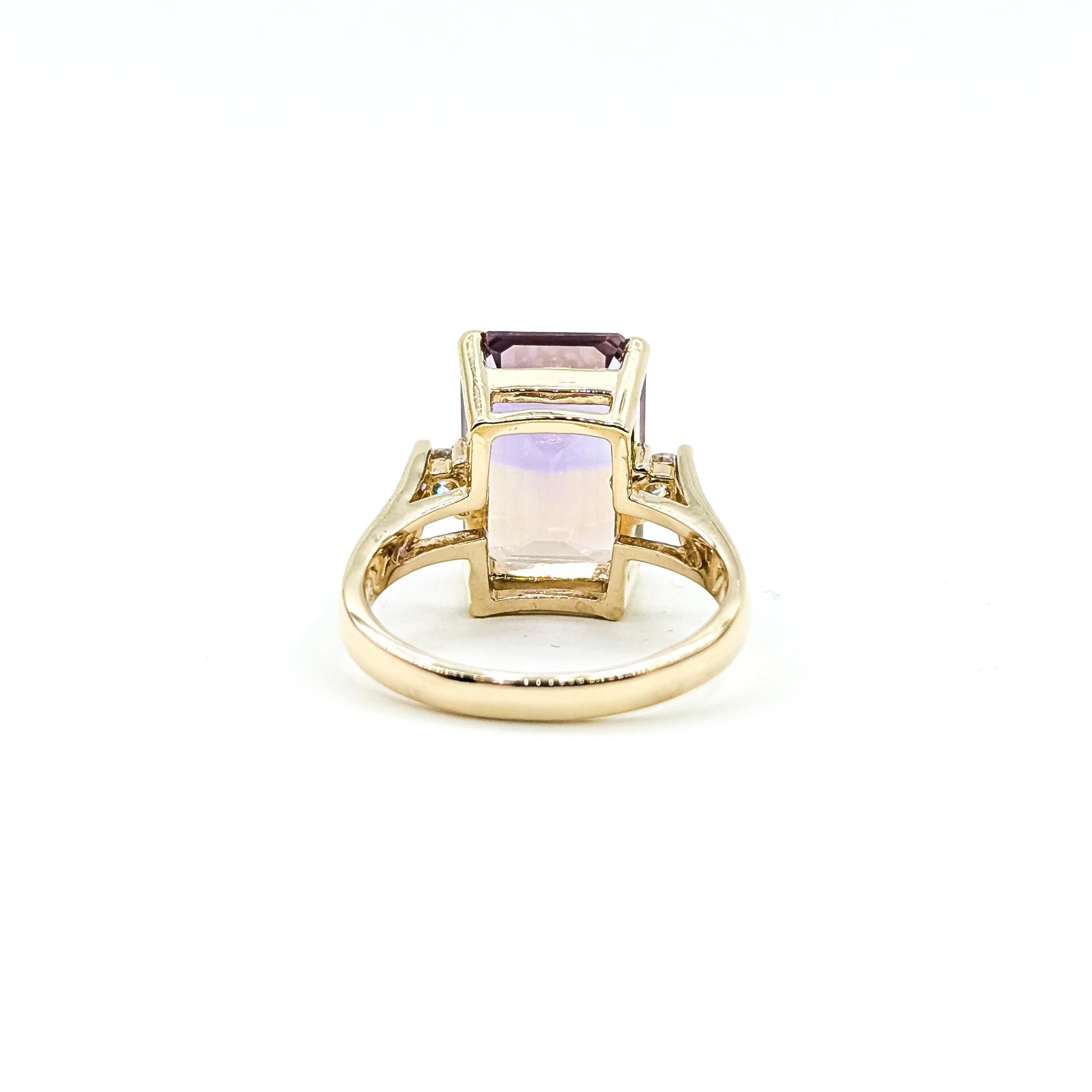 Striking Ametrine & Diamond Cocktail Ring in 14k Yellow Gold en vente 2