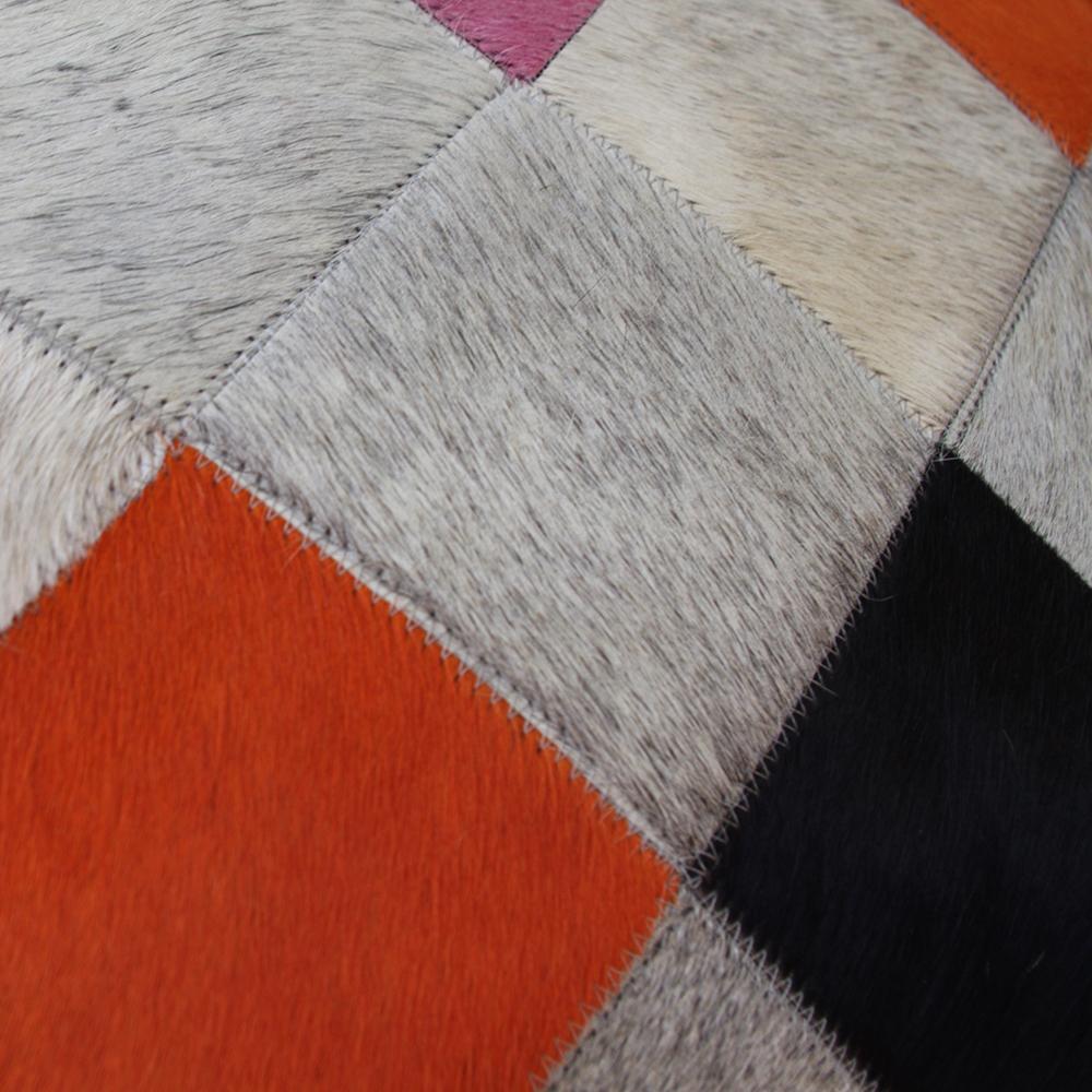 Grand tapis de sol en cuir de vache rose, orange et noir Falling Squares Neuf - En vente à Charlotte, NC