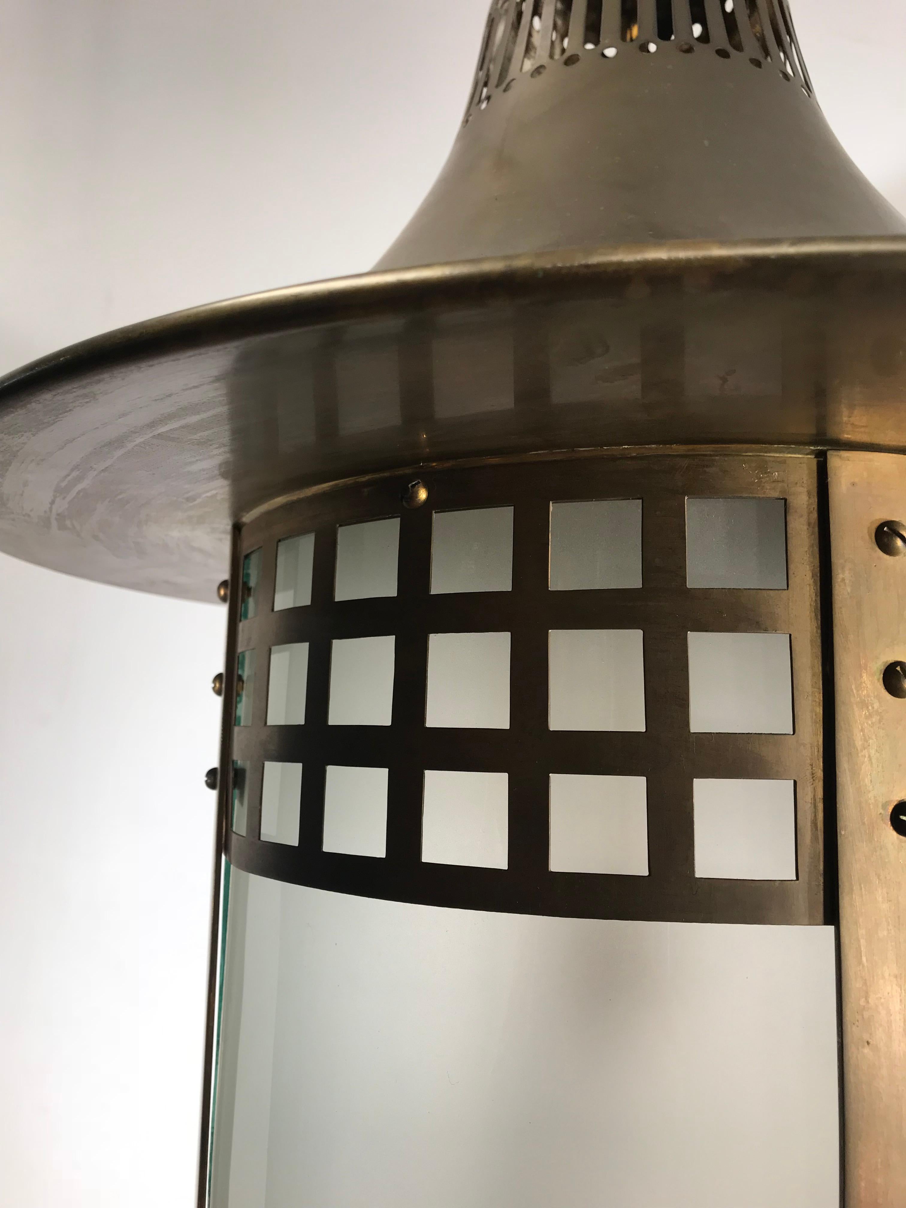 Striking & Largest Ever Arts & Crafts Brass and Glass Hallway Lantern Pendant In Excellent Condition For Sale In Lisse, NL