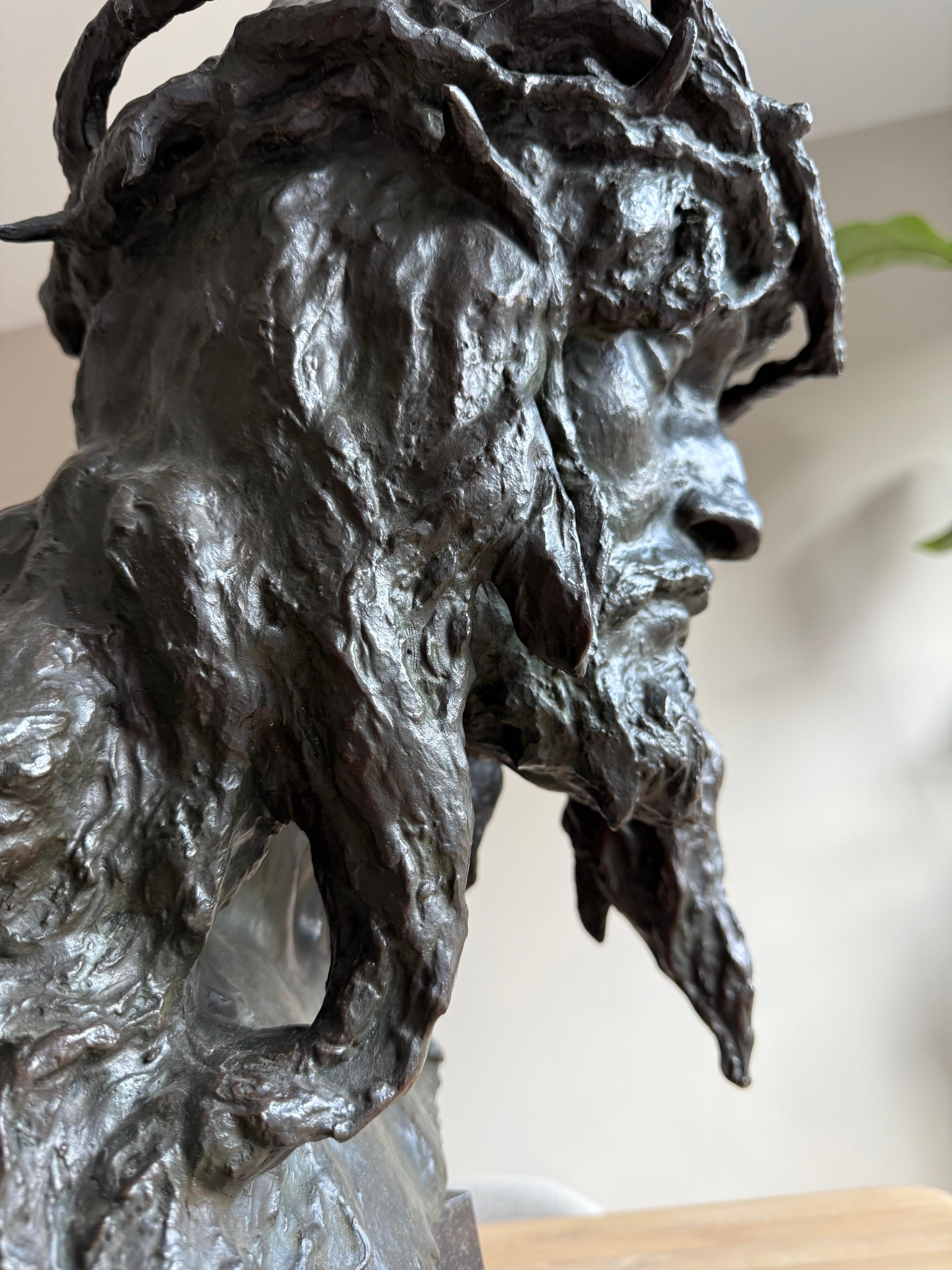 Auffällige antike österreichische Bronzebüste von Christus gekrönt w. Thorns von F. Seifert. im Angebot 10