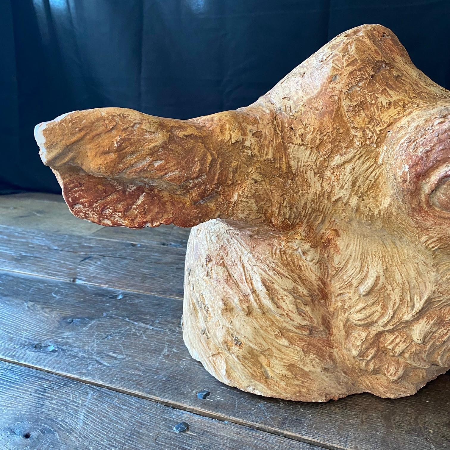 Sculpture de tête de vache ancienne en terre cuite provenant d'une boucherie française en vente 1