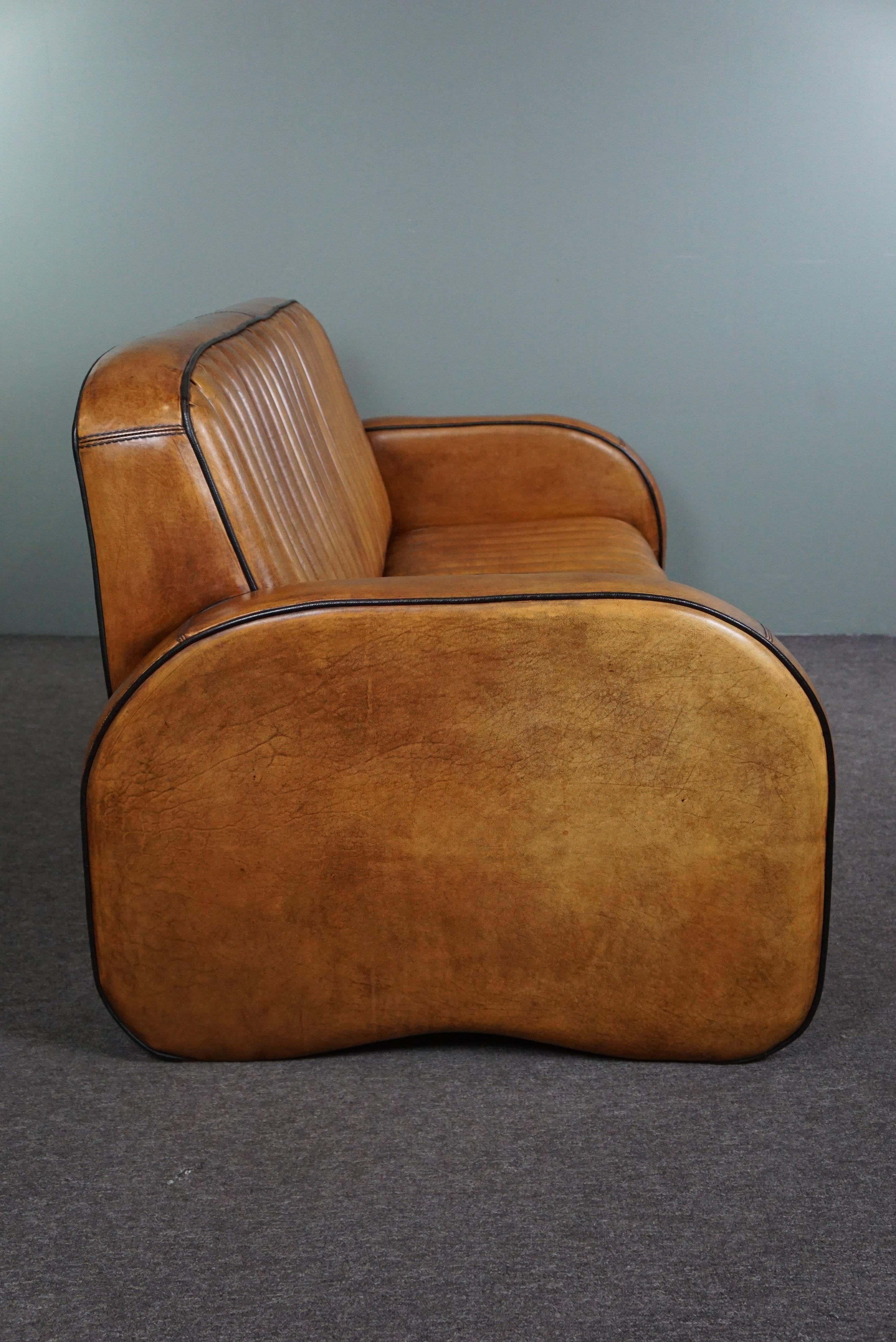 Dutch Striking Art Deco design sofa in excellent condition For Sale
