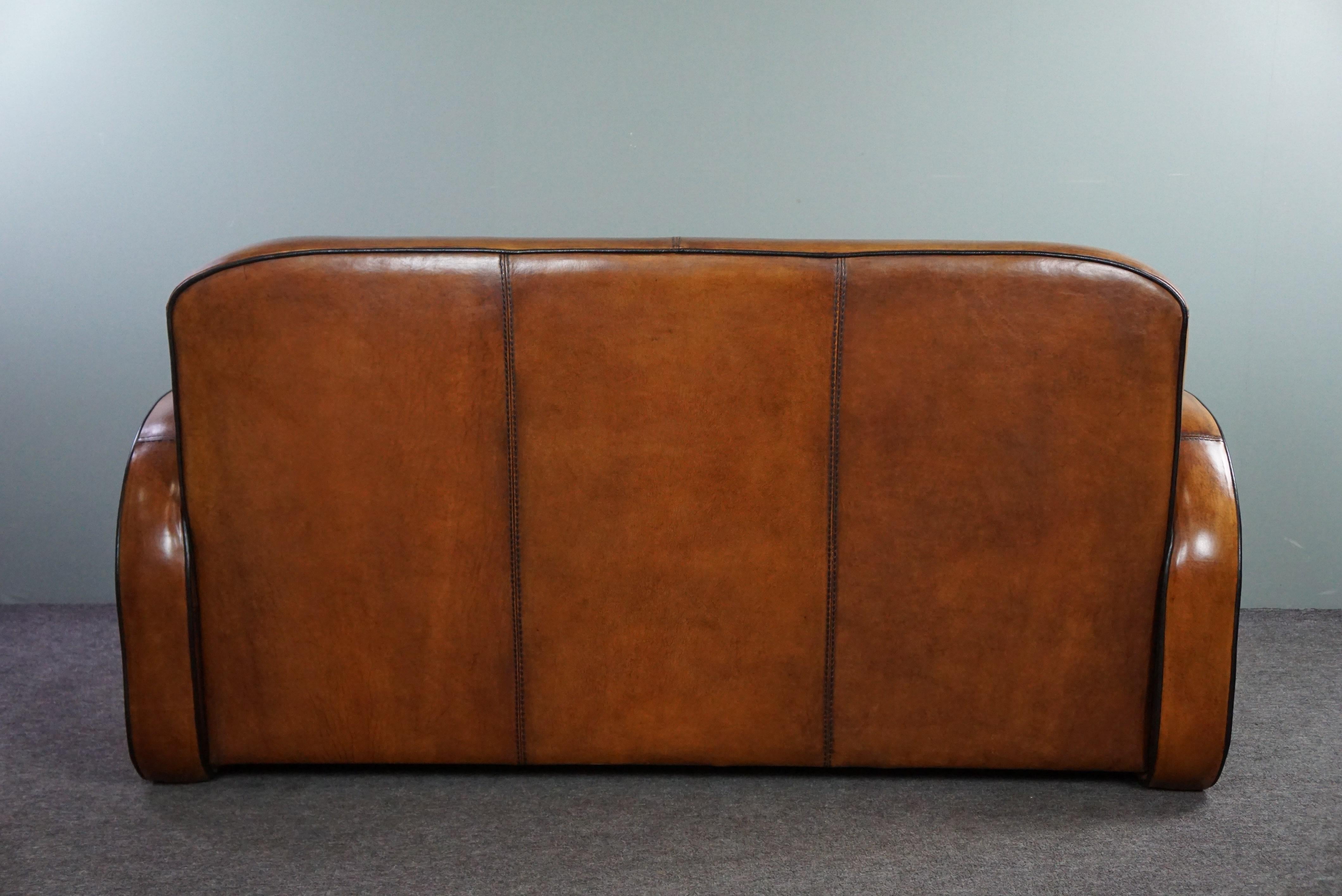Auffälliges Sofa im Art-Déco-Design in ausgezeichnetem Zustand (Niederländisch) im Angebot