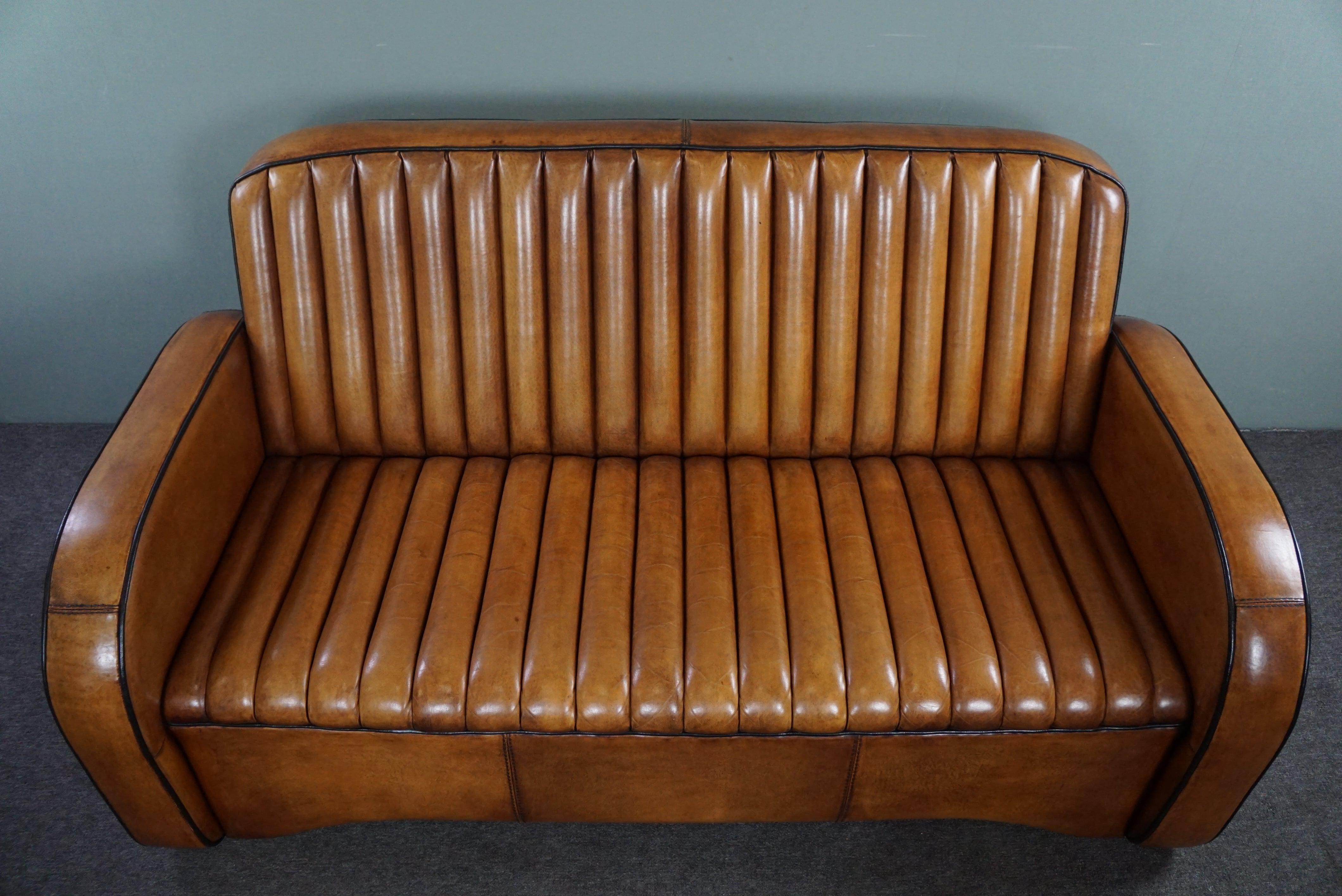 Auffälliges Sofa im Art-Déco-Design in ausgezeichnetem Zustand im Zustand „Gut“ im Angebot in Harderwijk, NL