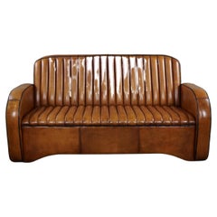 Auffälliges Sofa im Art-Déco-Design in ausgezeichnetem Zustand
